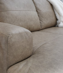 Amuleto Sectional