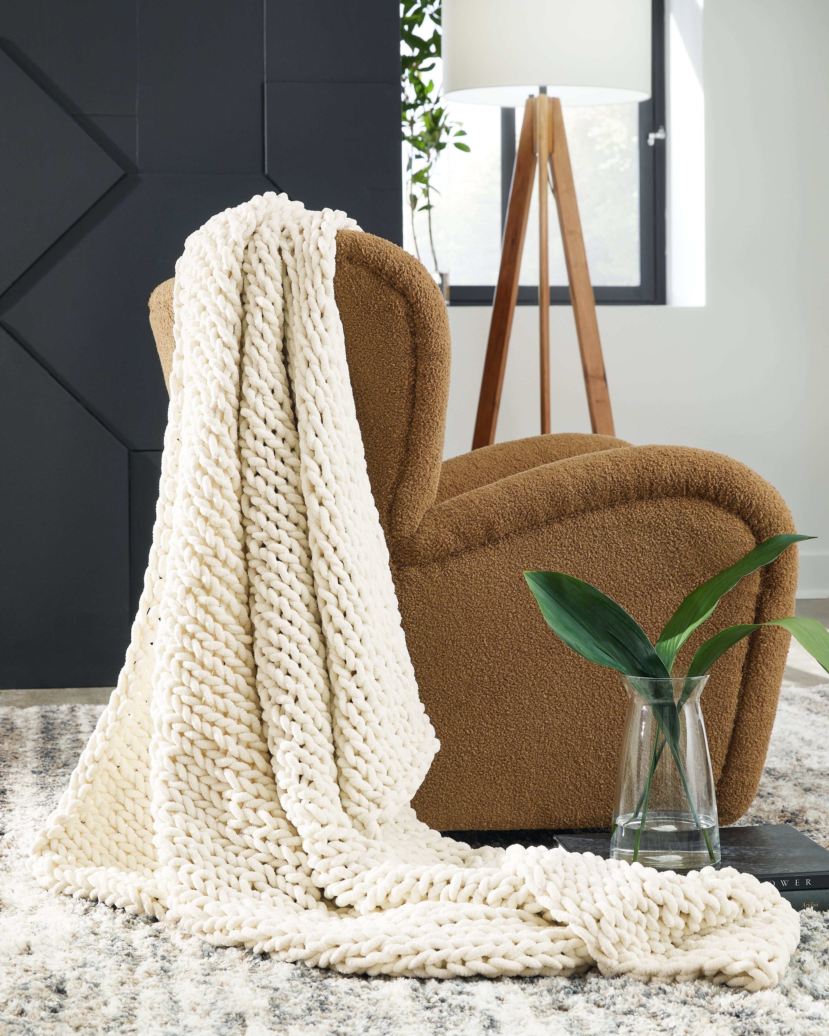 Leasing Furniture - Ashley Furniture - Chaddon Throw (Set of 3) - Throw (3/CS) / Ivory - A1001060