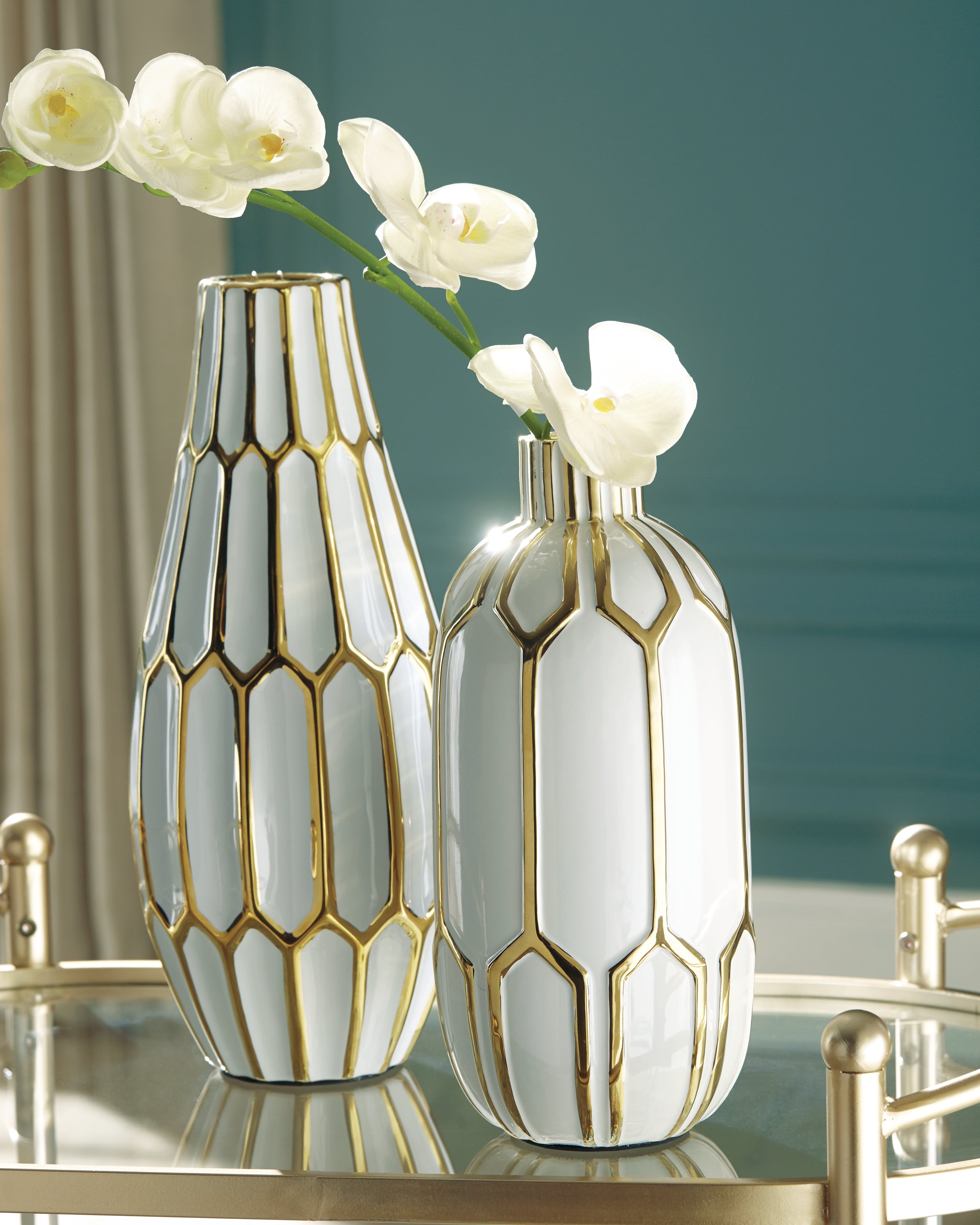 Leasing Furniture - Ashley Furniture - Mohsen Vase - Vase Set (Set of 2) / Gold Finish/White - A2000135
