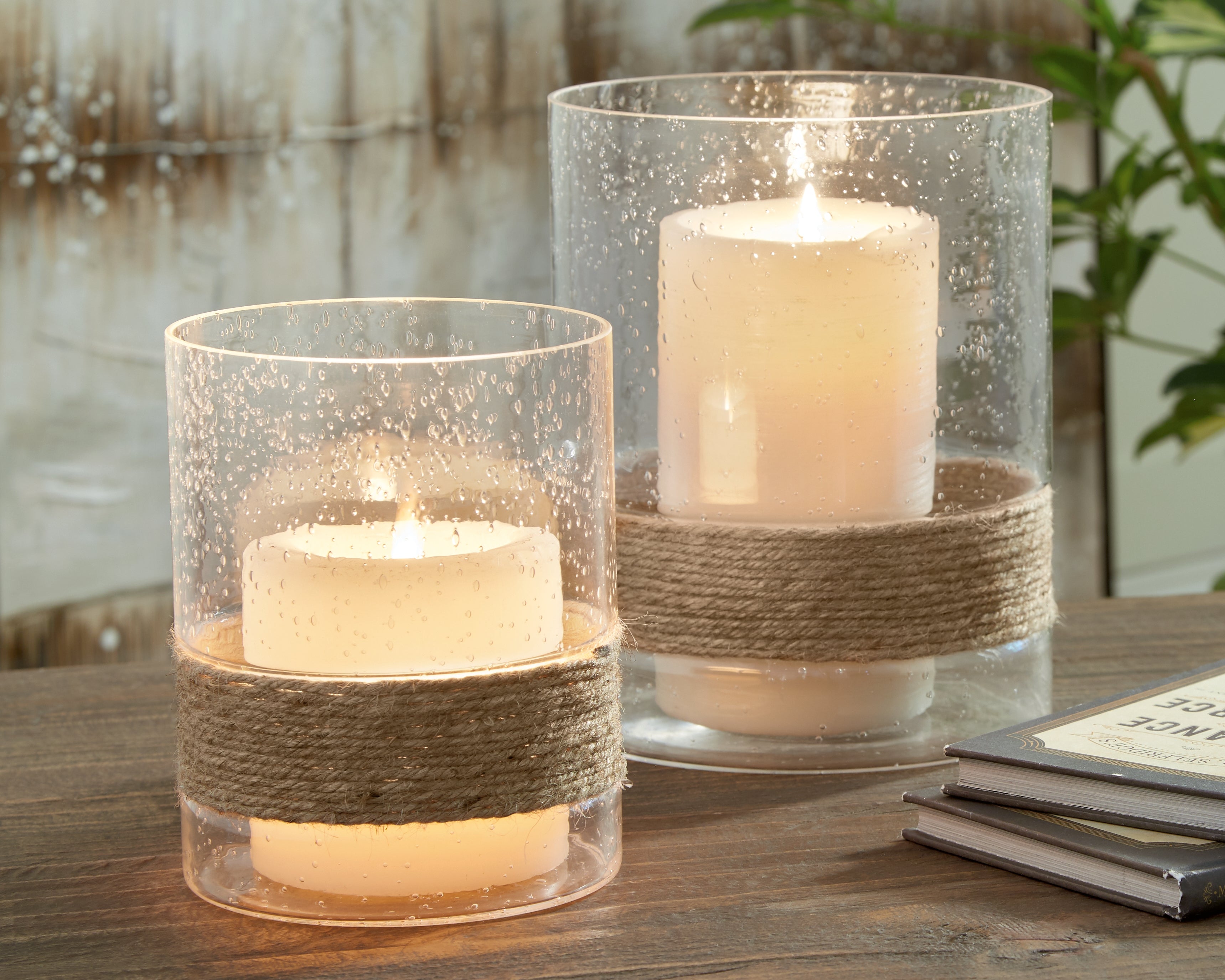 Leasing Furniture - Ashley Furniture - Eudocia Candle Holder - Candle Holder Set (Set of 2) / Clear - A2000456