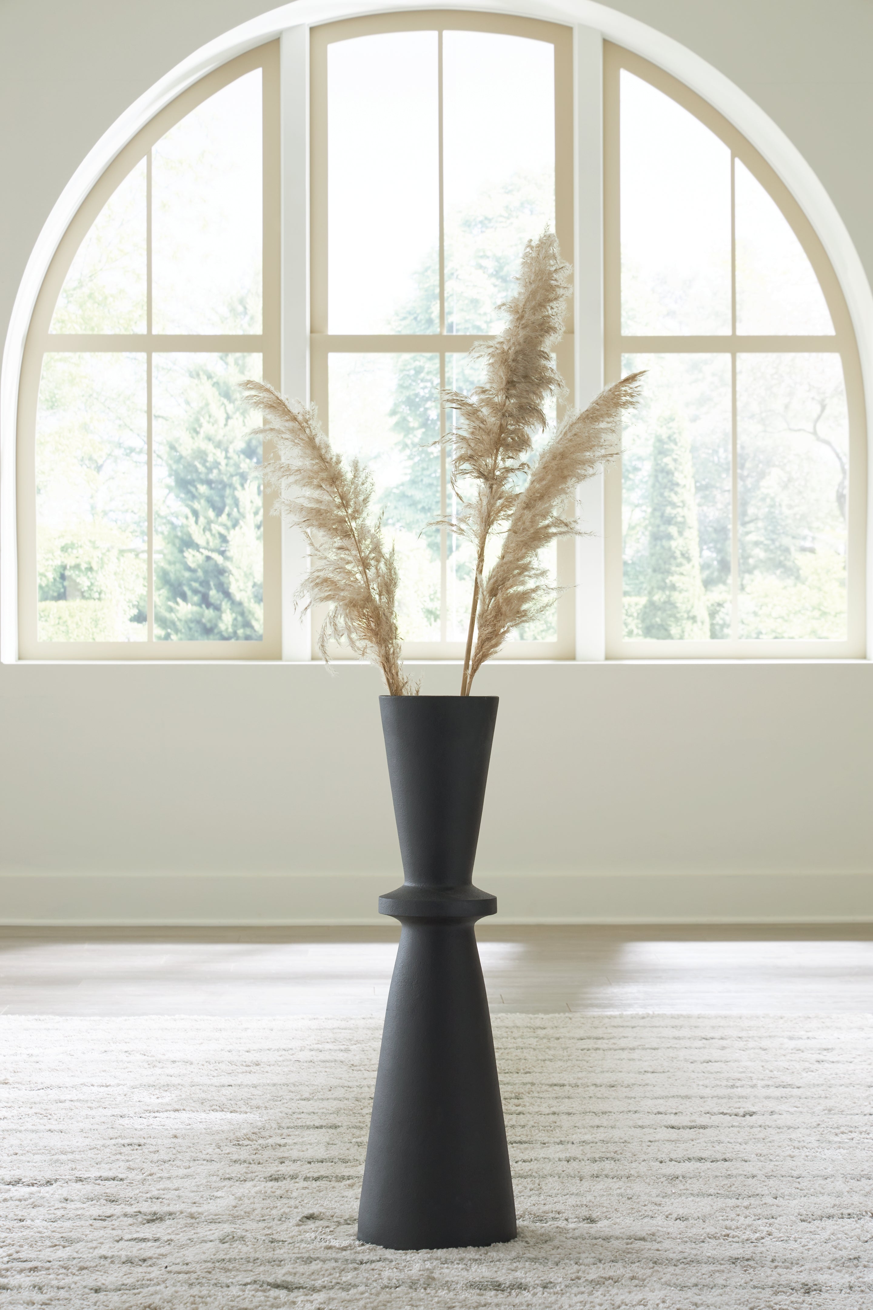 Leasing Furniture - Ashley Furniture - Collisten Vase - Vase / Black - A2000663