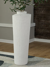 Leasing Furniture - Ashley Furniture - Flurinworth Vase - Vase / Cream - A2000769