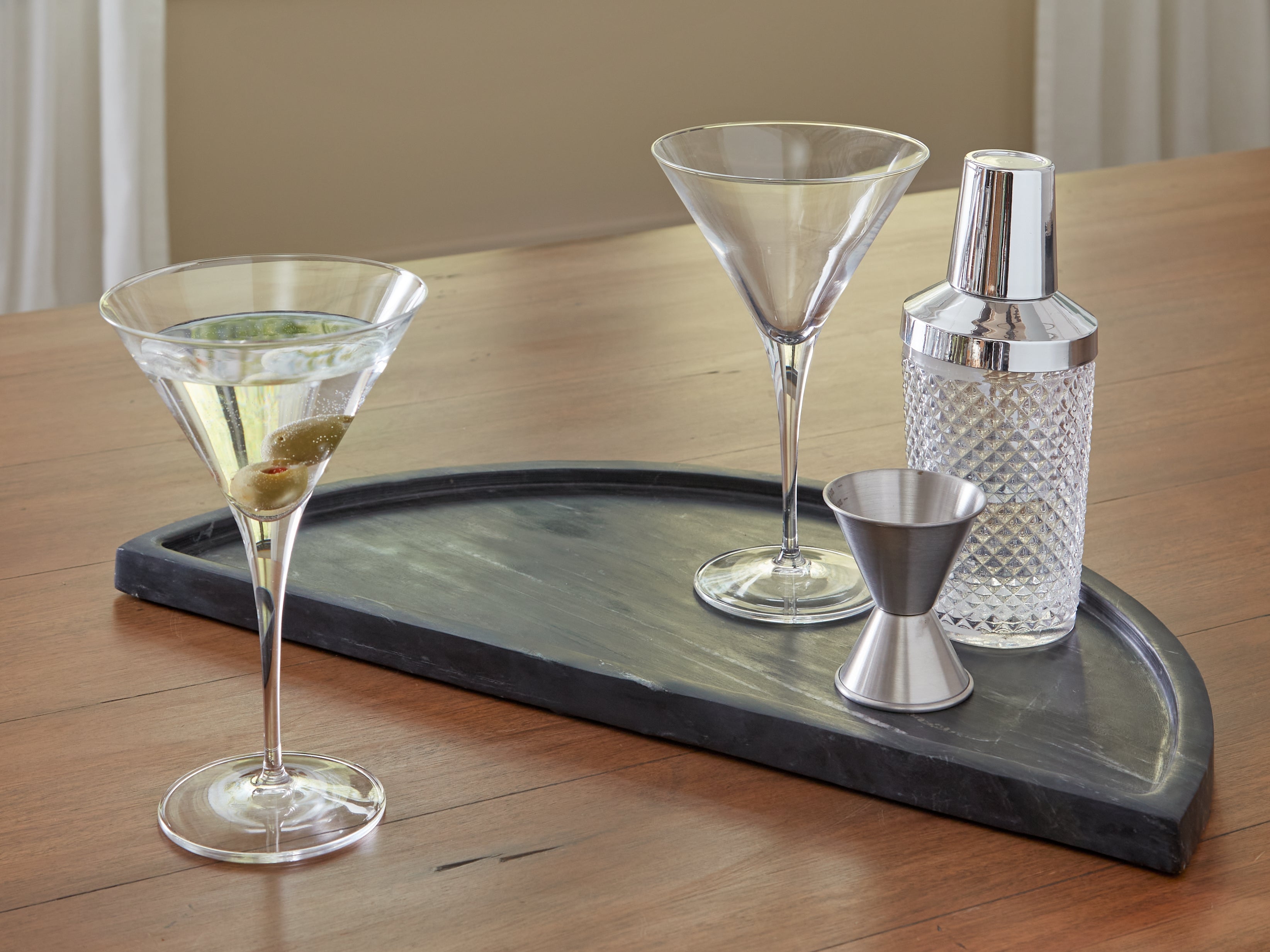 Leasing Furniture - Ashley Furniture - Cortsen Tray - Tray / Black - A2000793