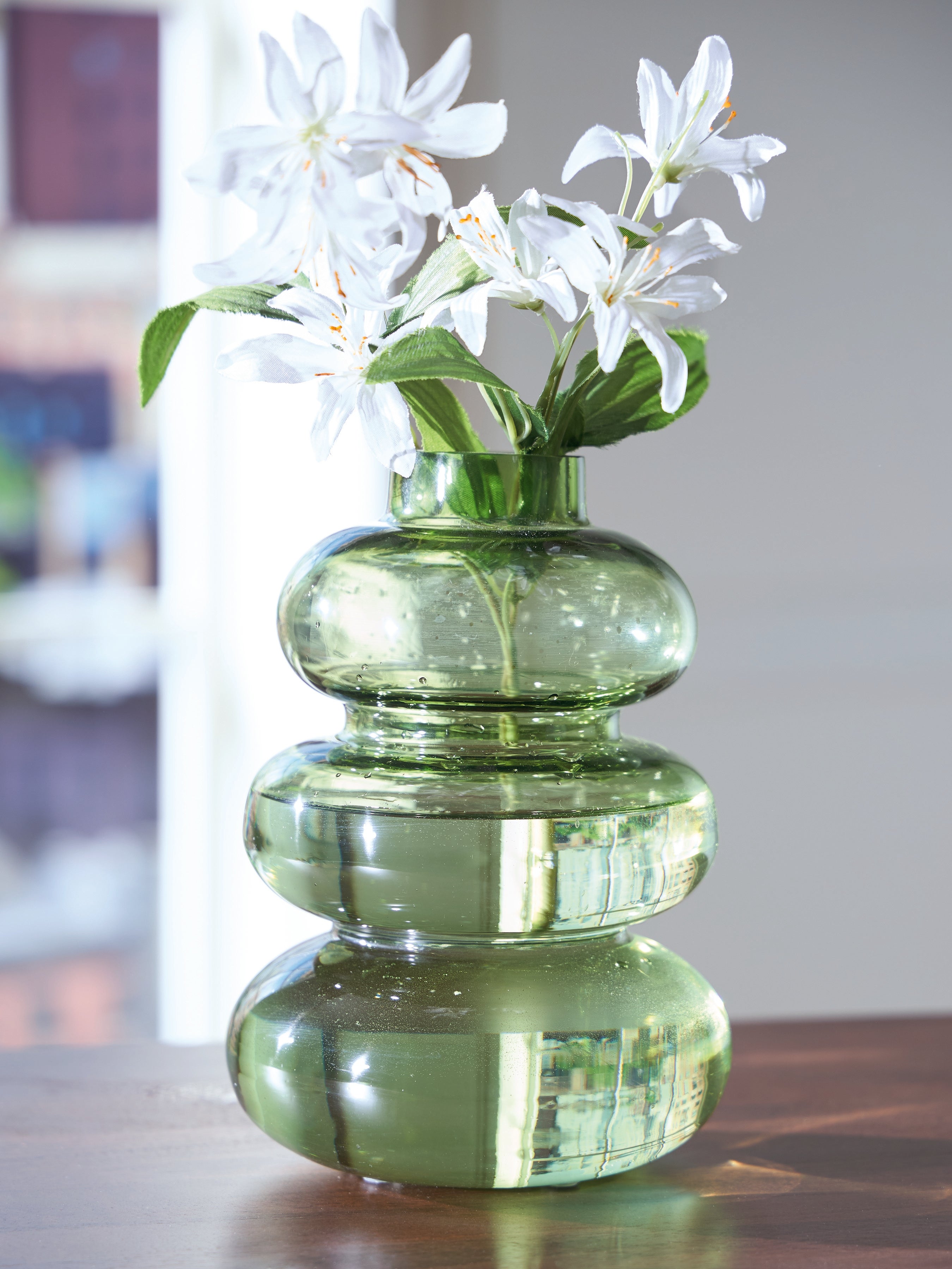 Leasing Furniture - Ashley Furniture - Renethorne Vase - Vase / Green - A2000801