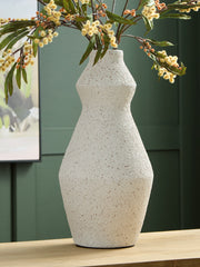 Leasing Furniture - Ashley Furniture - Dawthorne Vase - Vase / Cream - A2000851
