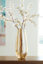 Leasing Furniture - Ashley Furniture - Rhettman Vase - Vase / Amber - A2900006