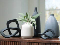 Leasing Furniture - Ashley Furniture - Leithick Accessory Set (Set of 5) - Accessory Set (5/CN) / Black/Tan/Gray - A2C00211