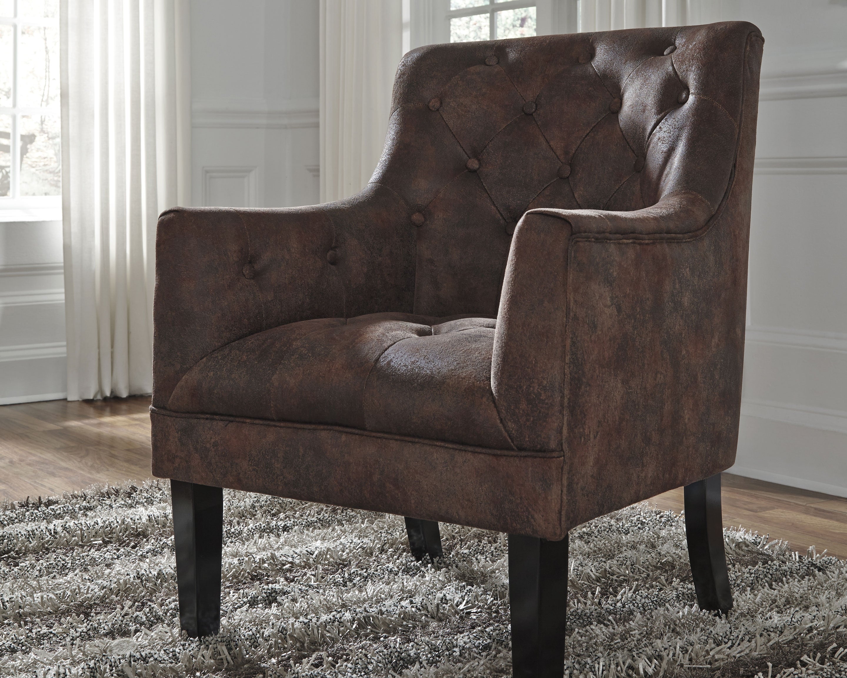 Leasing Furniture - Ashley Furniture - Drakelle Accent Chair - Accent Chair / Mahogany - A3000051