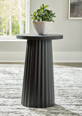 Leasing Furniture - Ashley Furniture - Ceilby Accent Table - Accent Table / Natural - A4000602
