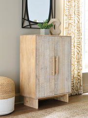 Leasing Furniture - Ashley Furniture - Dallinbury Accent Cabinet - Accent Cabinet / Natural/White Wash - A4000696