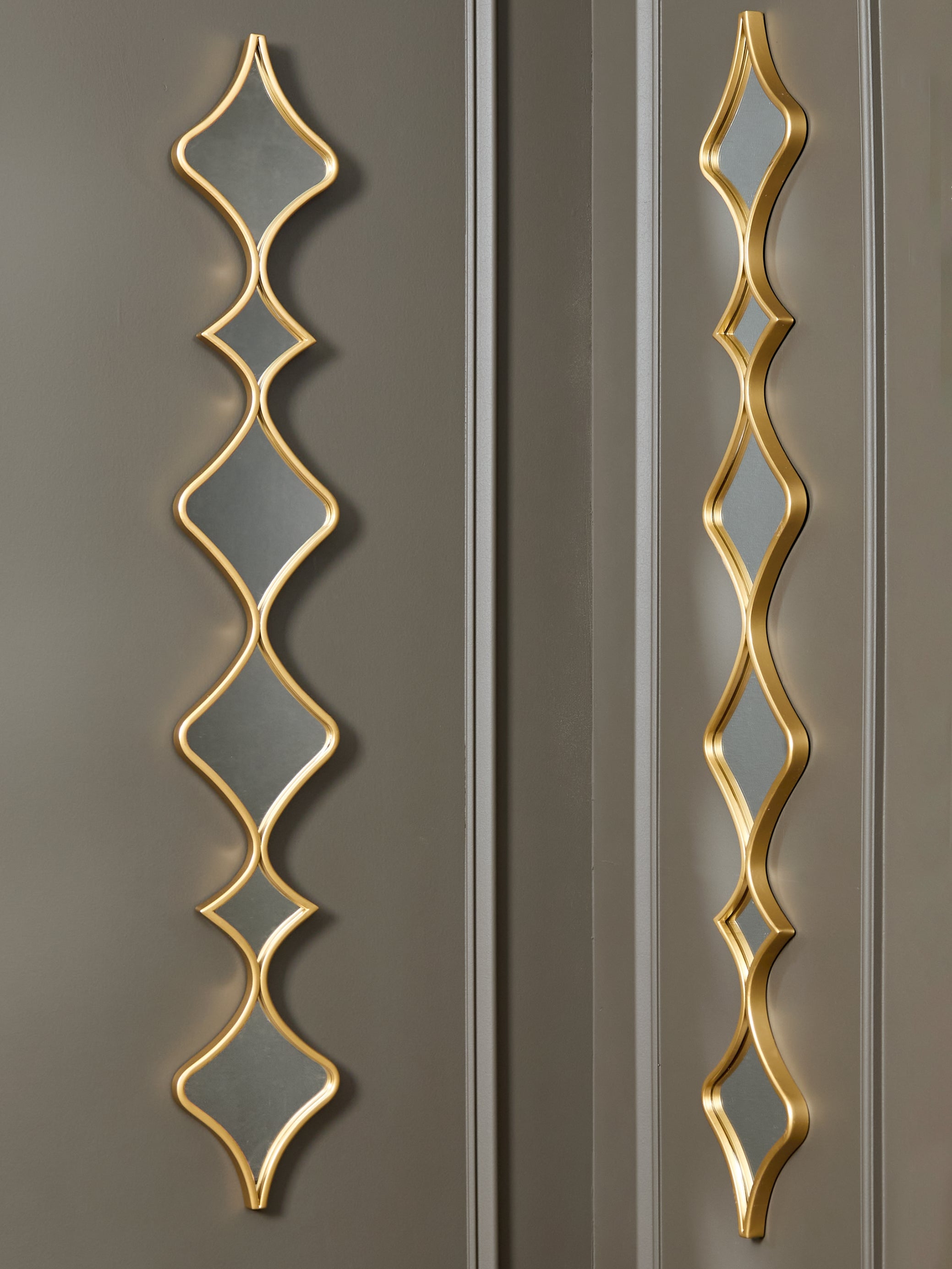 Leasing Furniture - Ashley Furniture - Harriswood Mirror - Accent Mirror Set (Set of 2) / Gold Finish - A8010354