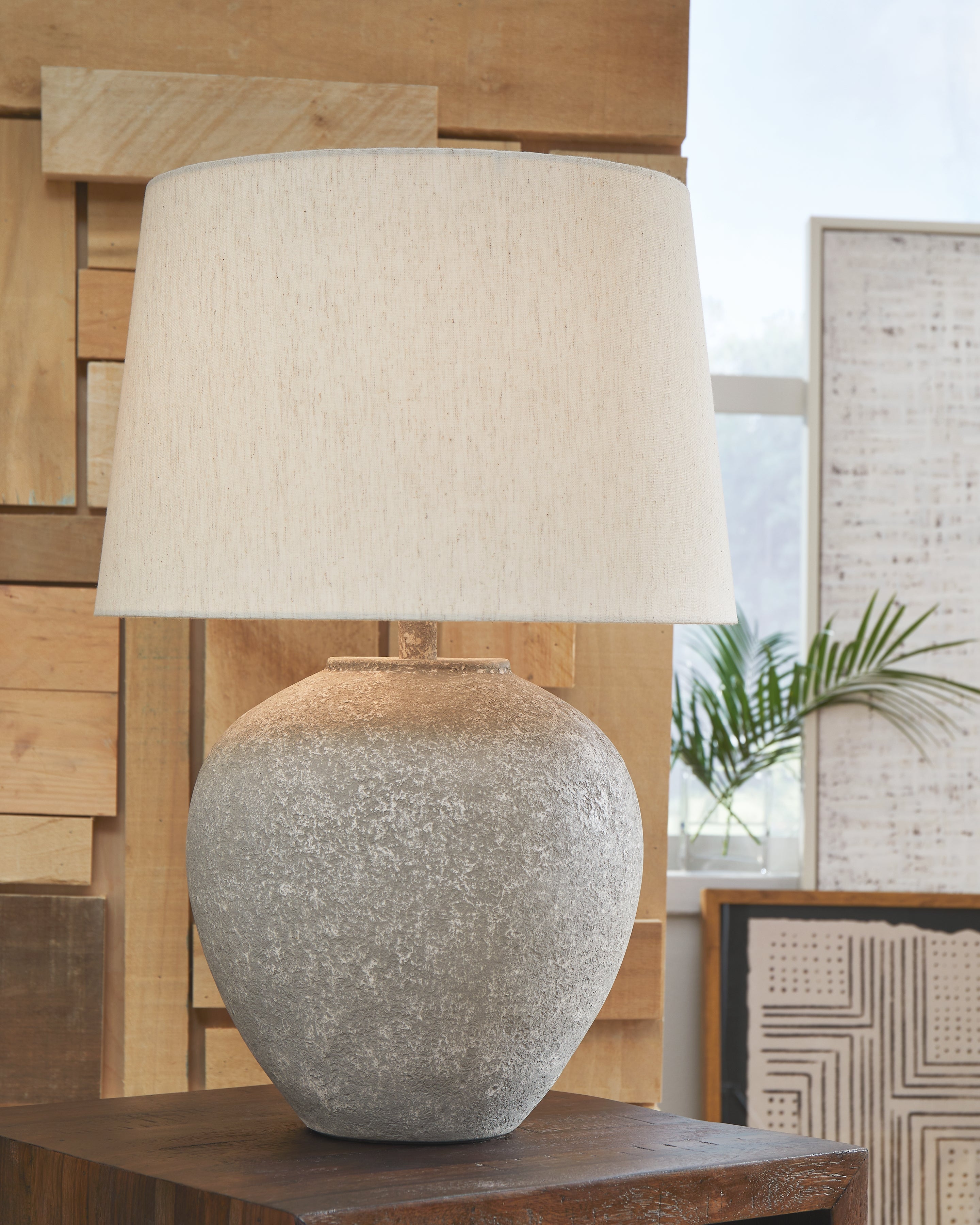 Leasing Furniture - Ashley Furniture - Dreward Lighting - Metal Table Lamp (1/CN) / Distressed Gray - L235694