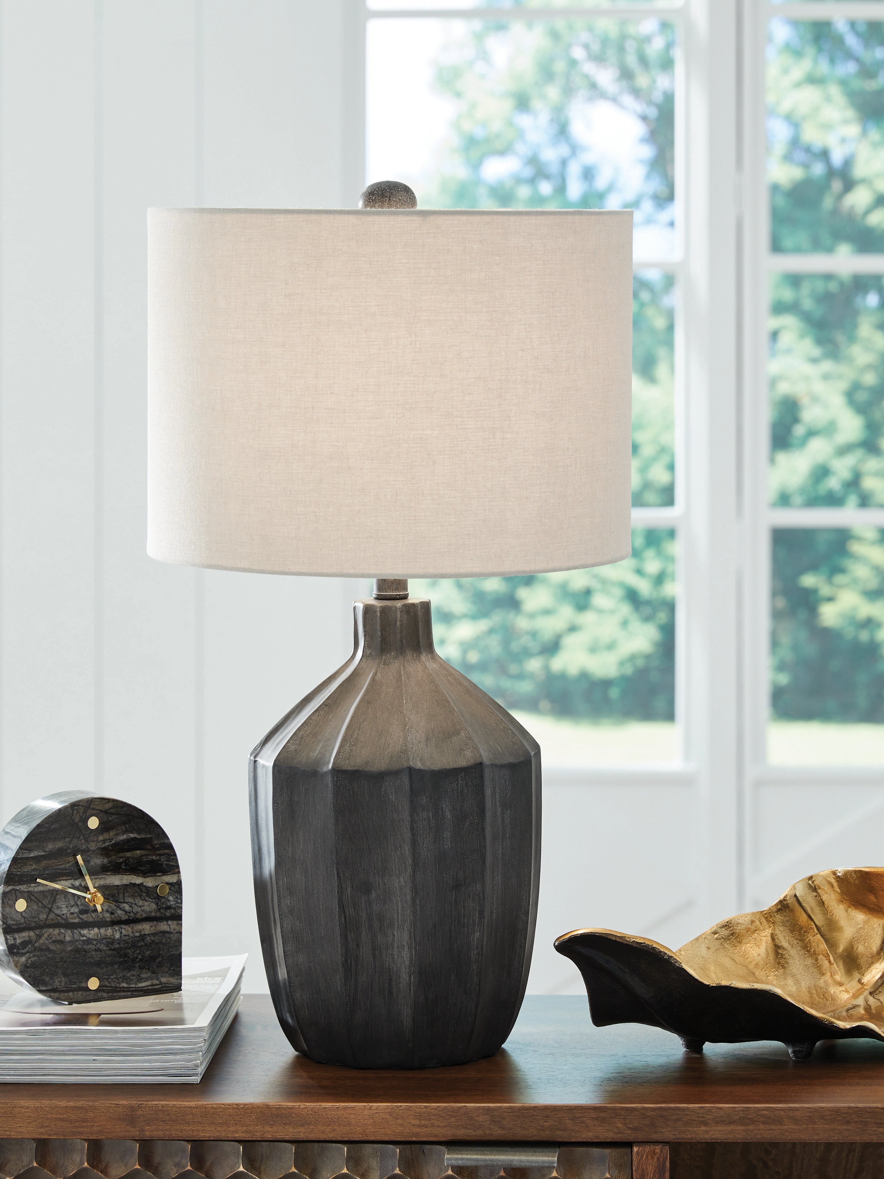 Leasing Furniture - Ashley Furniture - Jilton Lighting - Poly Table Lamp (1/CN) / Black - L235844