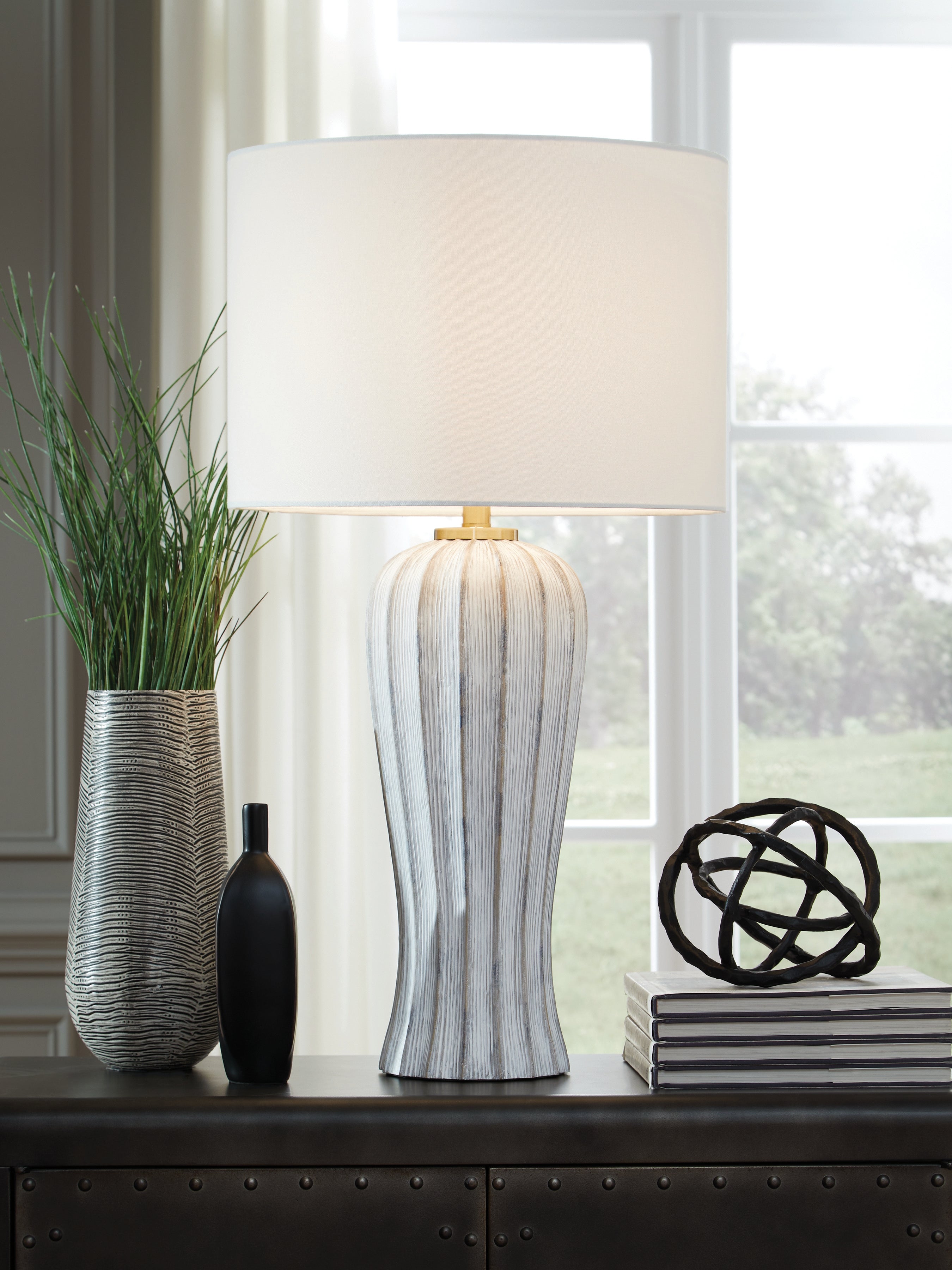 Leasing Furniture - Ashley Furniture - Lanwell Lighting - Poly Table Lamp (1/CN) / Antique Gray - L235894