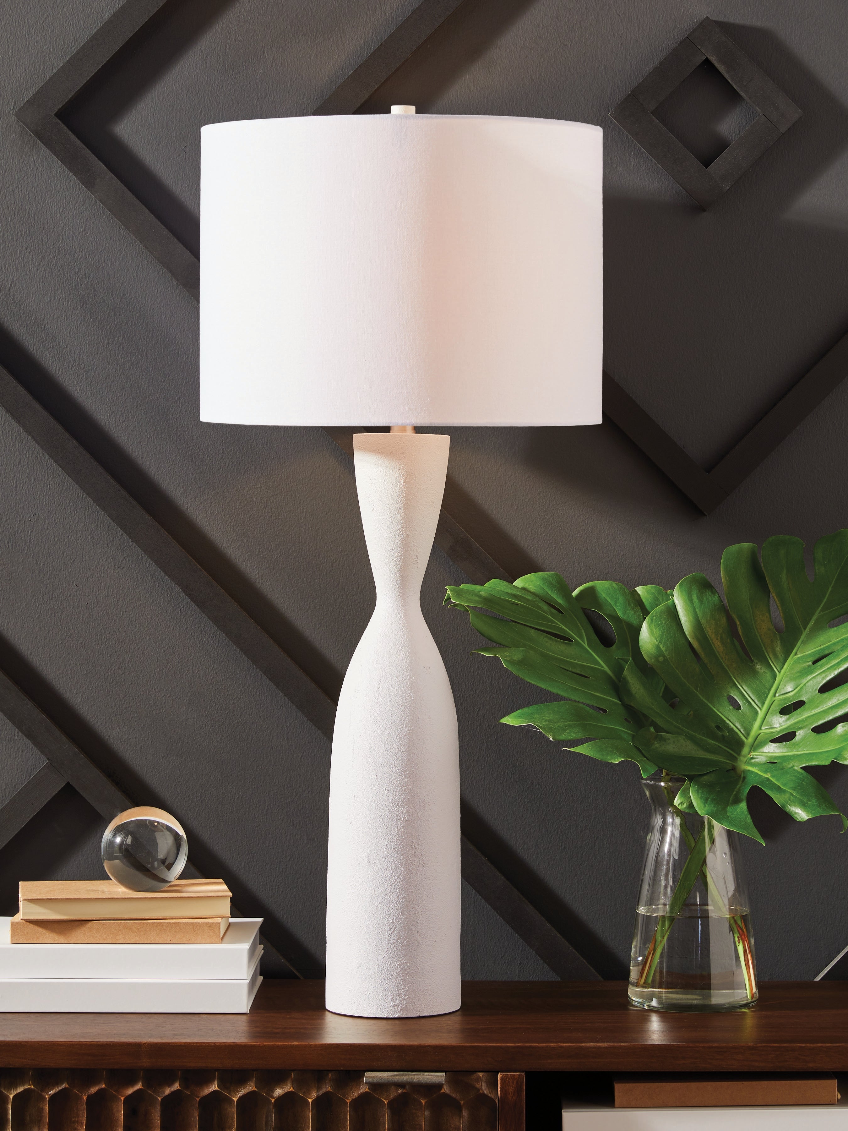 Leasing Furniture - Ashley Furniture - Davinford Lighting - Poly Table Lamp (1/CN) / White - L236004