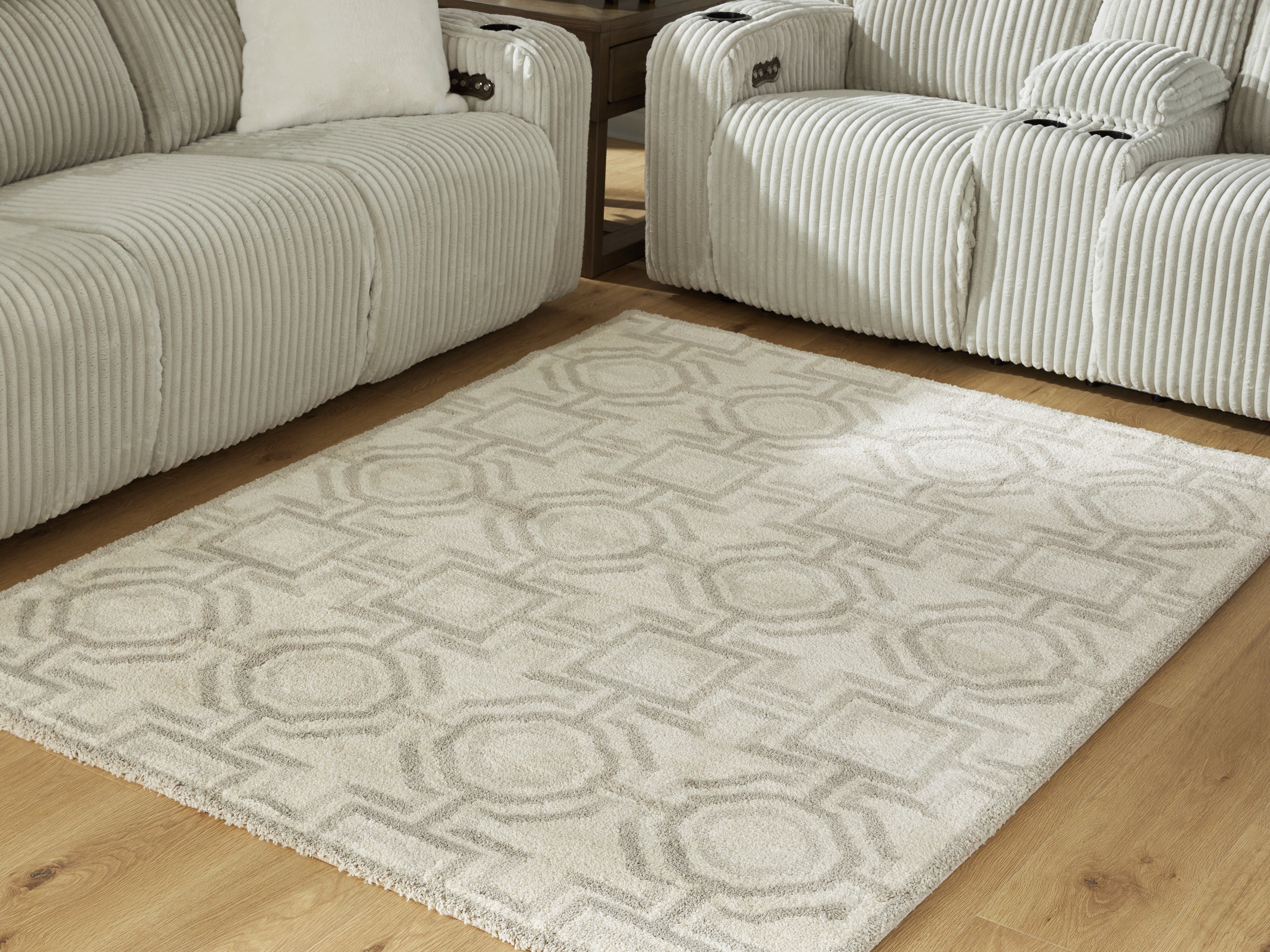 Leasing Furniture - Ashley Furniture - Maconville Rug - Medium Rug / Ivory/Gray - R407322