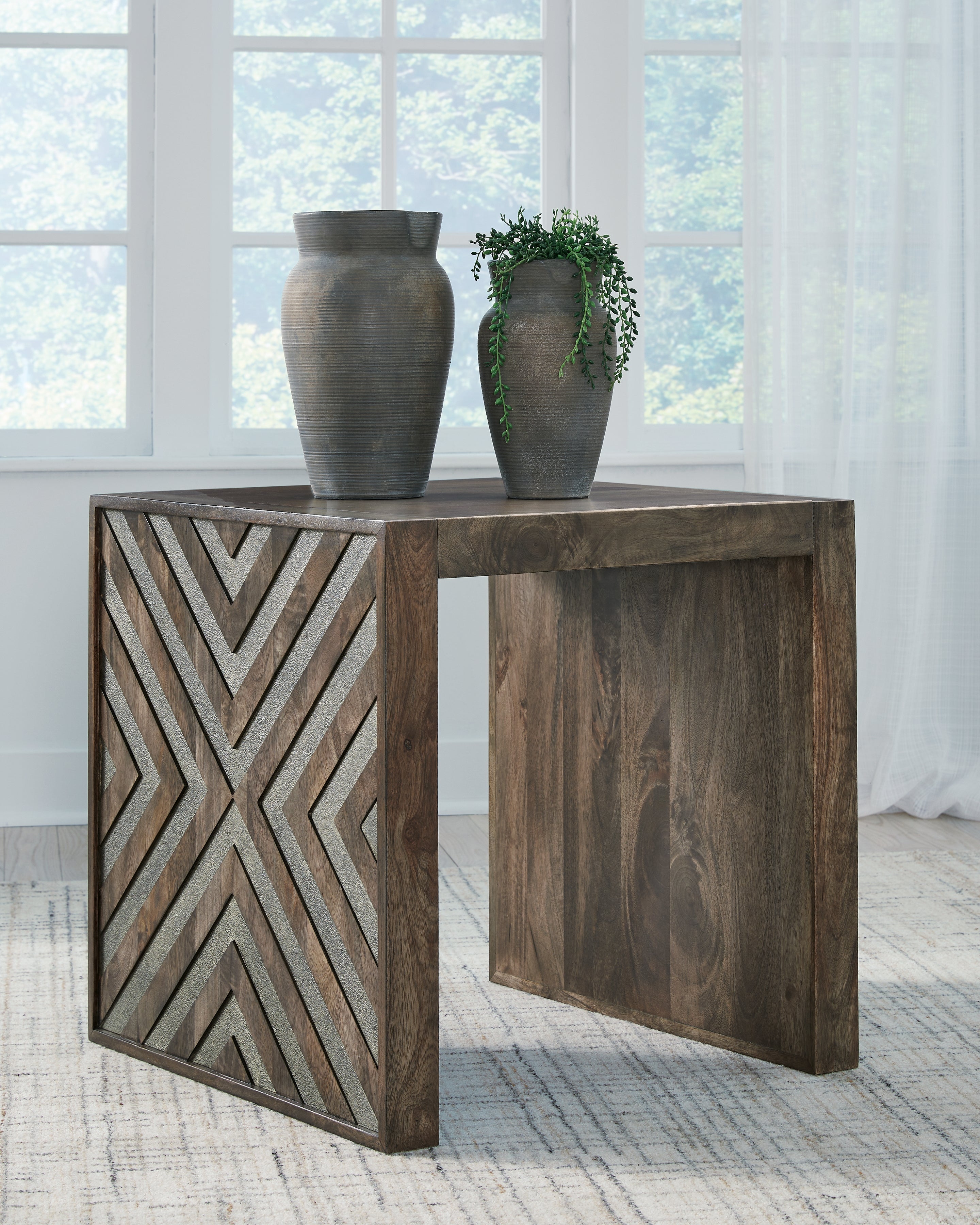 Leasing Furniture - Ashley Furniture - Dreggan End Table - Square End Table / Brown - T567-2