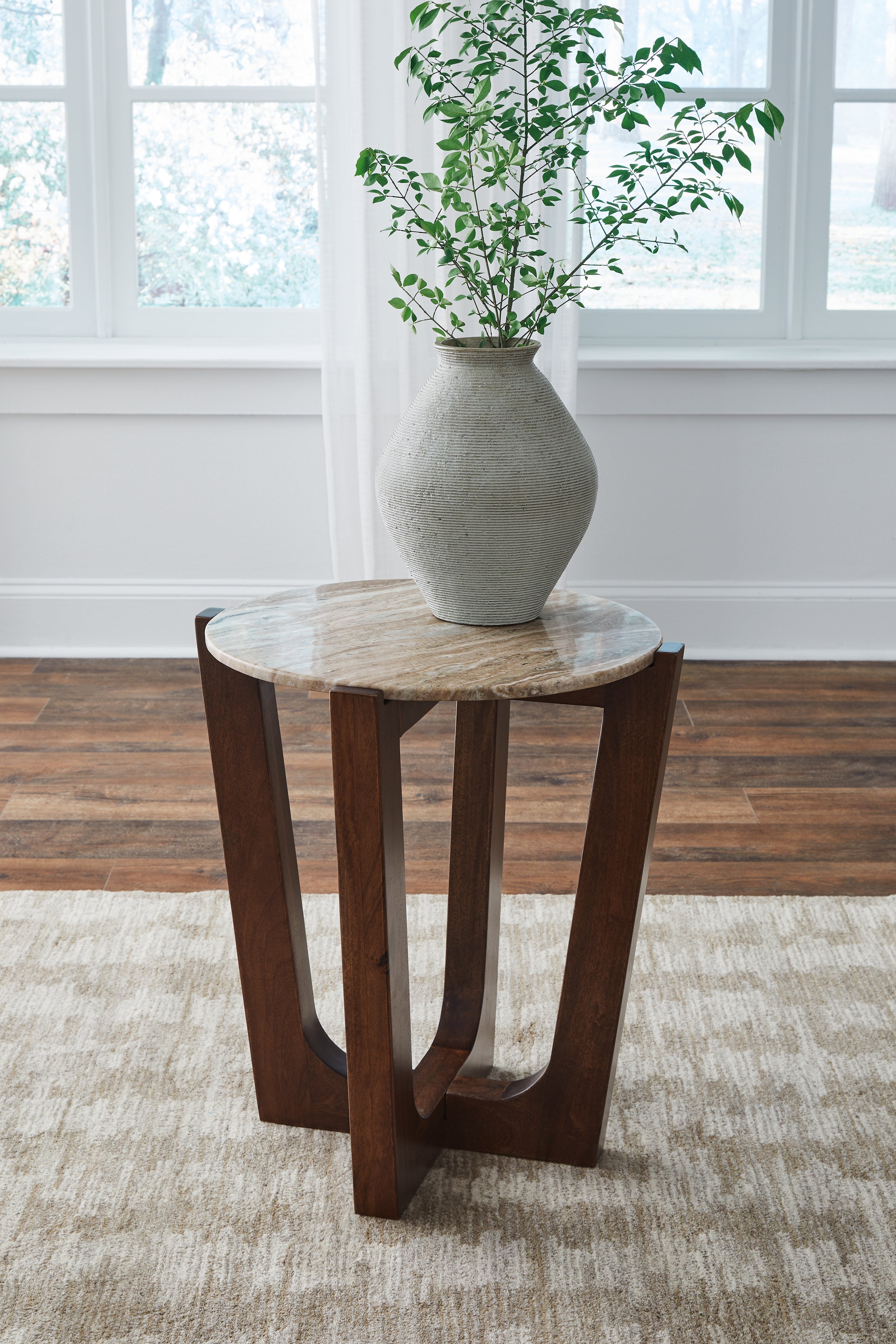 Leasing Furniture - Ashley Furniture - Tanidore End Table - Round End Table / Warm Brown - T667-6