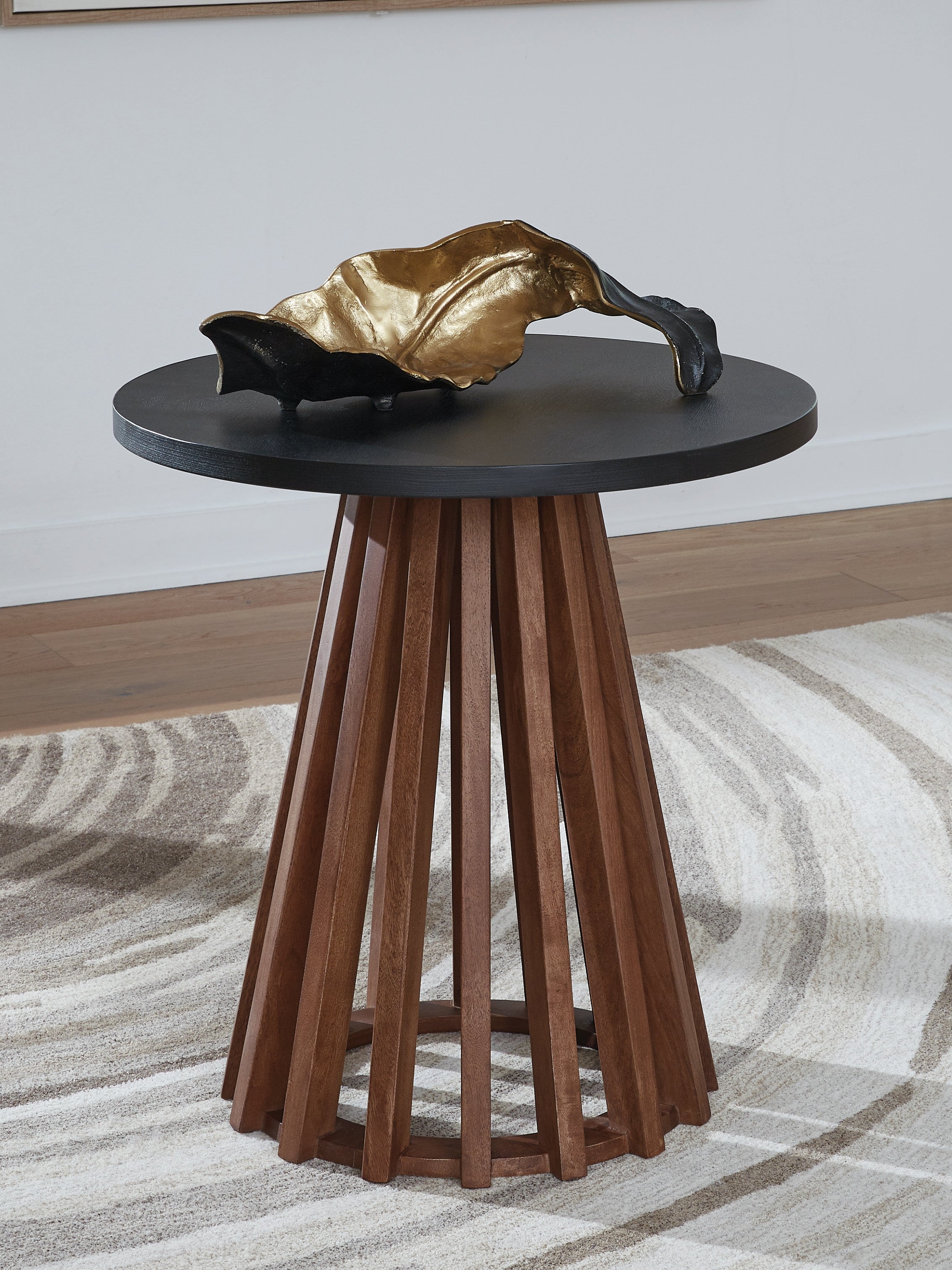 Leasing Furniture - Ashley Furniture - Kallari End Table - Round End Table / Warm Brown/Black - T737-6