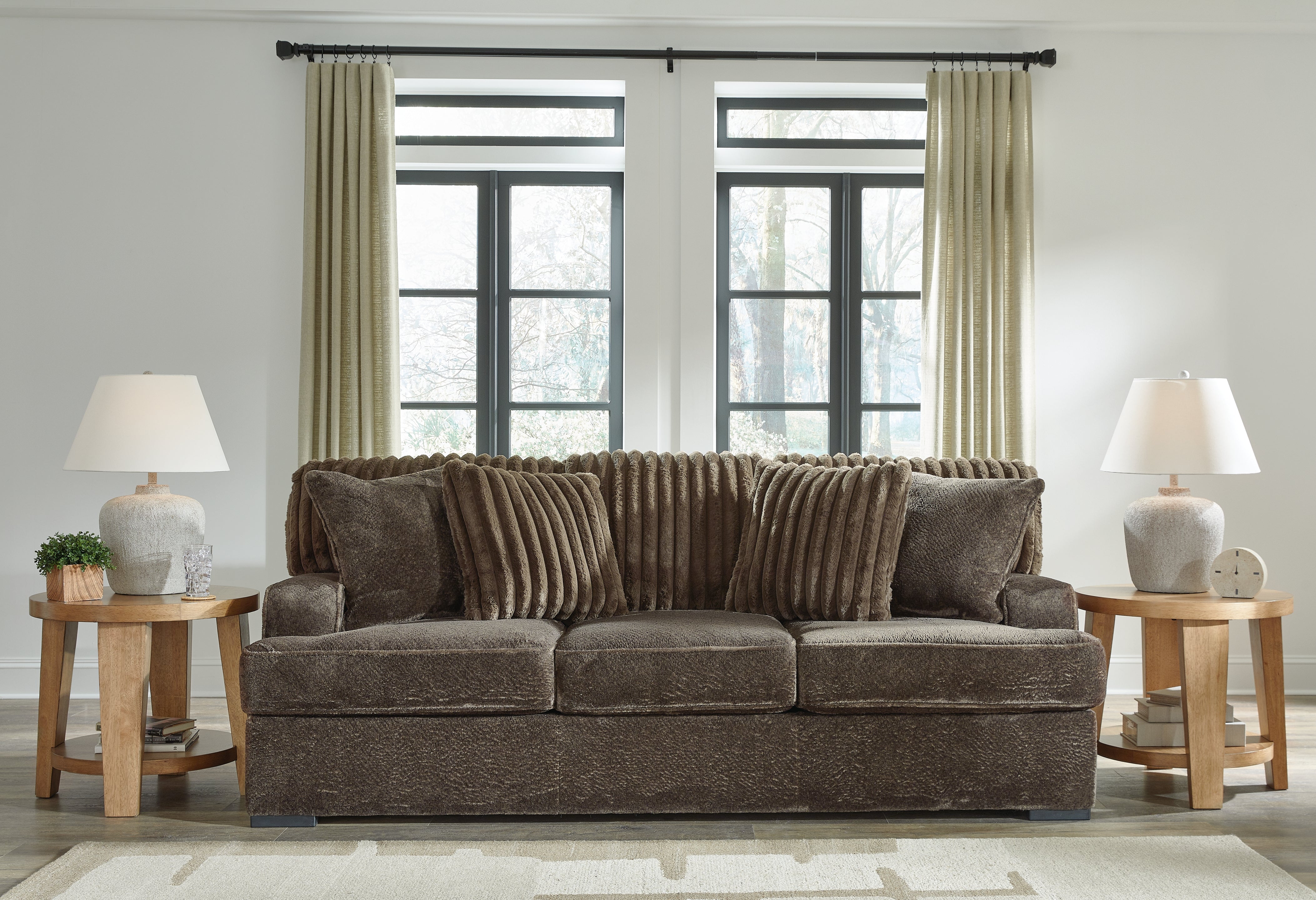 Leasing Furniture - Ashley Furniture - Aylesworth Living Room - Sofa / Chocolate - 5370238