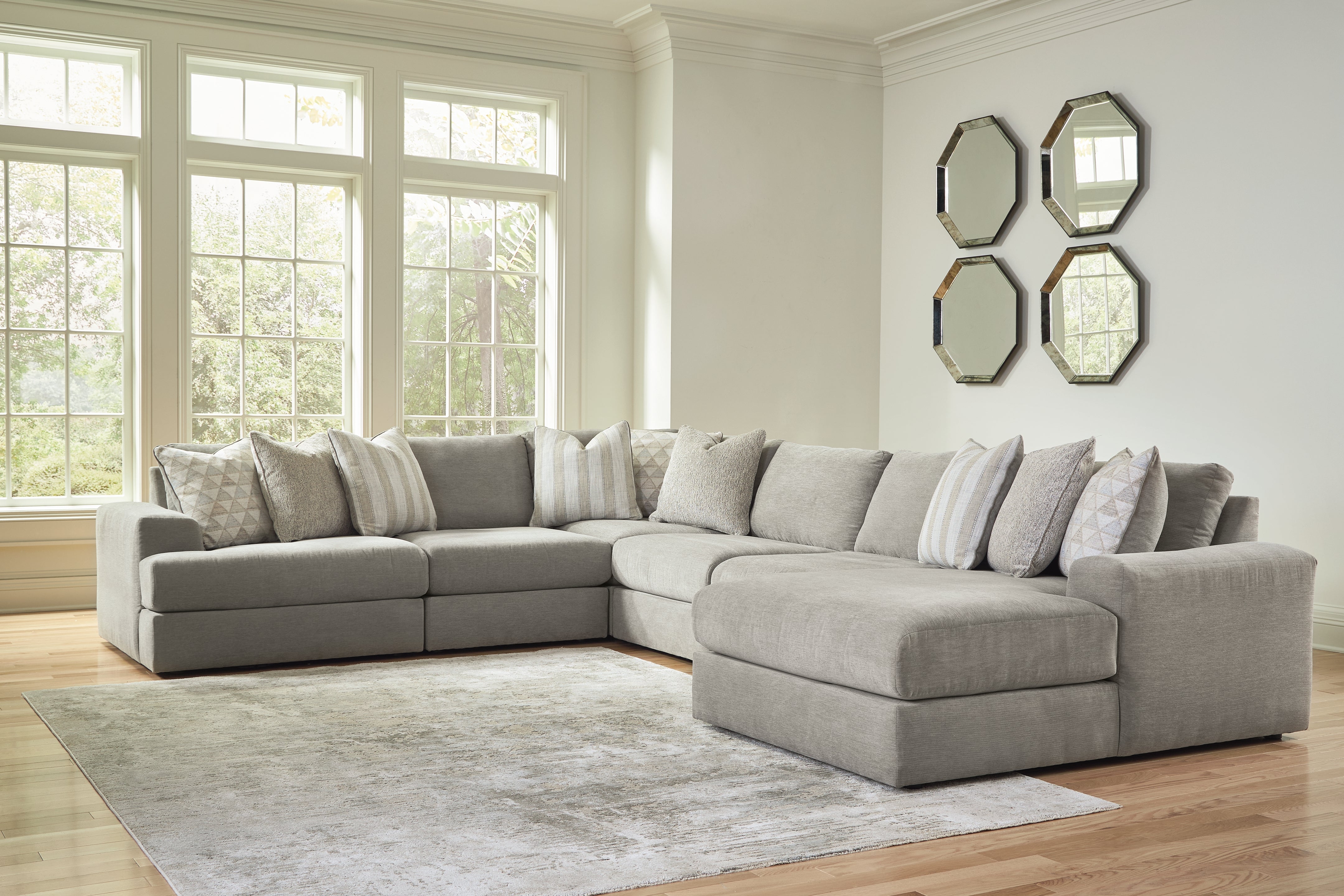 Leasing Furniture - Ashley Furniture - Avaliyah Sectional - RAF 6-Piece Sectional with Chaise / Ash - 58103S12