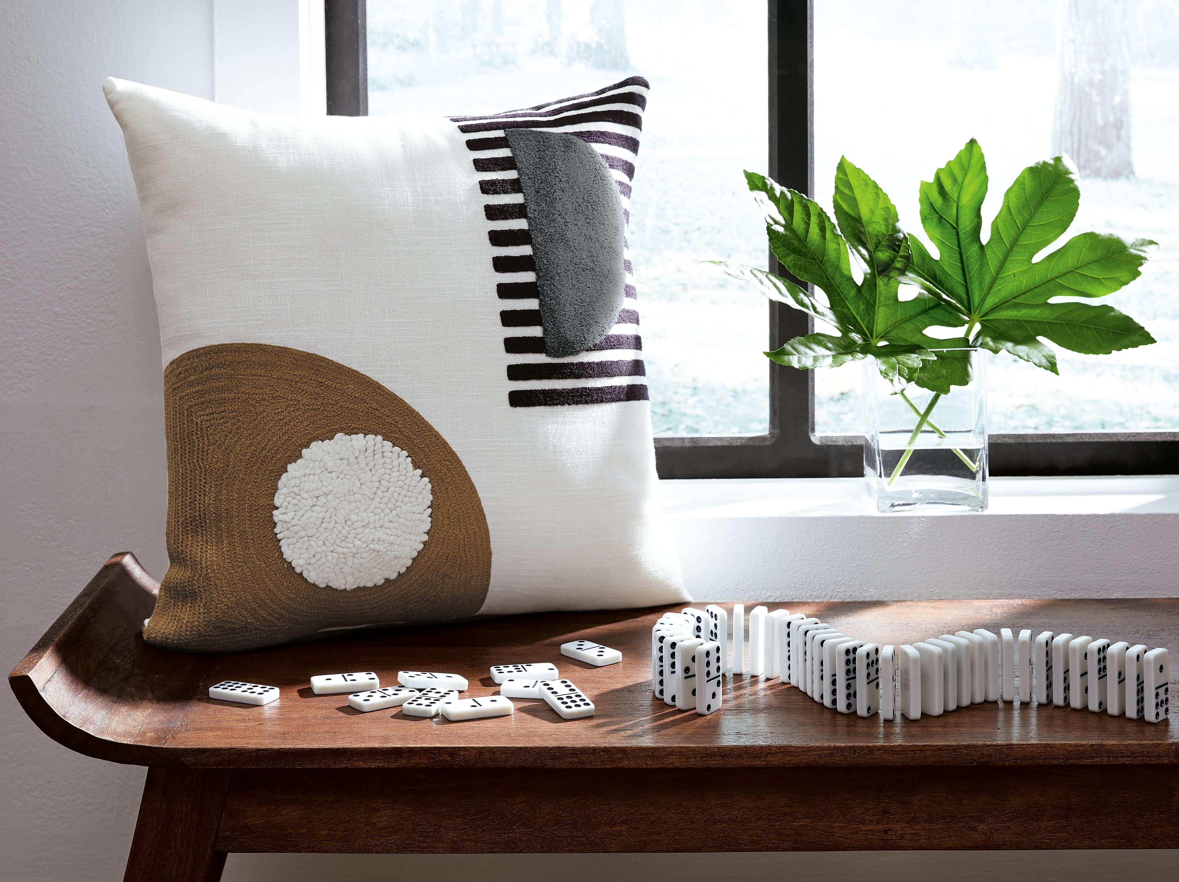 Leasing Furniture - Ashley Furniture - Longsum Pillows - Pillow / Black/White/Honey - A1000927P