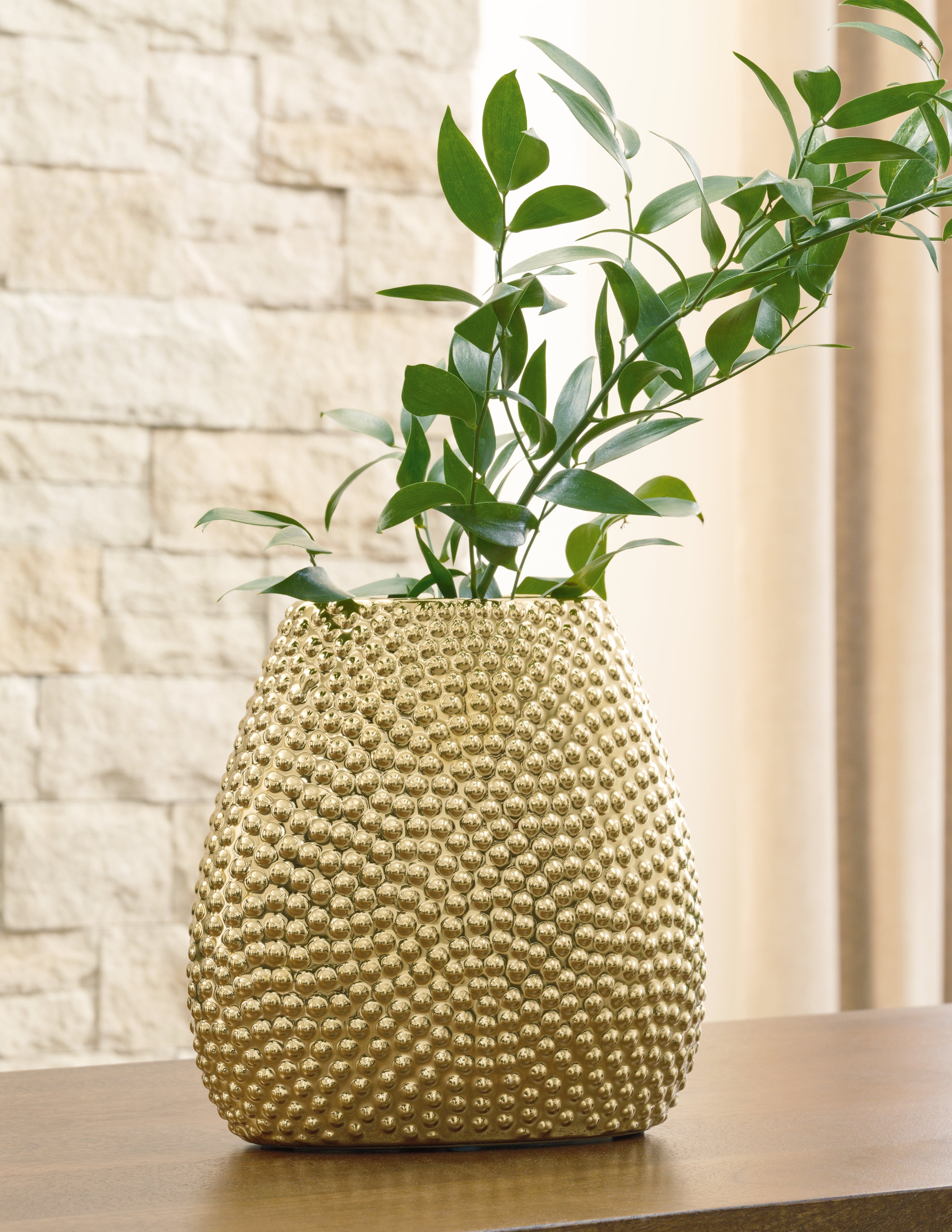 Leasing Furniture - Ashley Furniture - Efim Vase - Vase / Gold Finish - A2000575