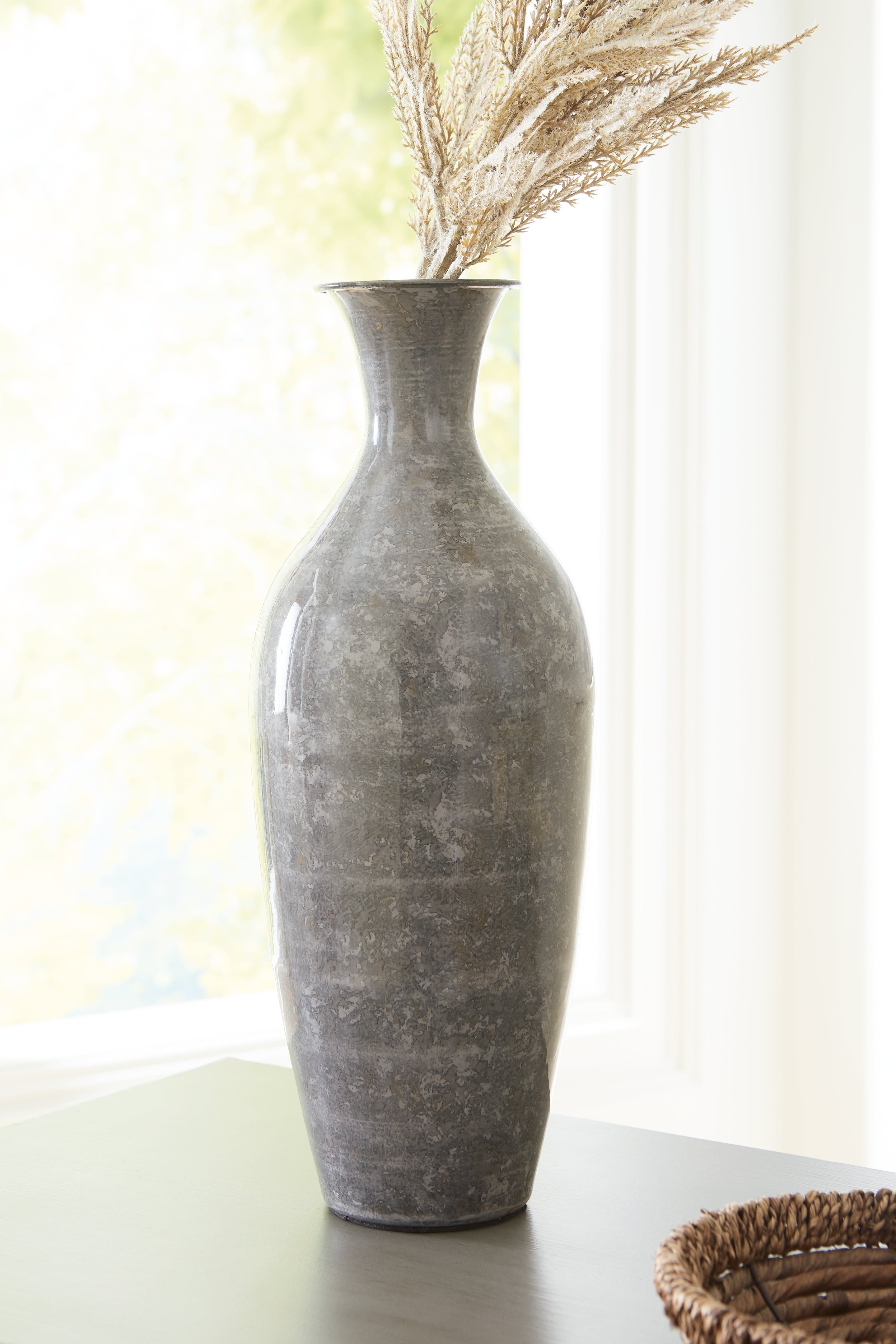 Leasing Furniture - Ashley Furniture - Brockwich Vase - Vase / Antique Gray - A2000588