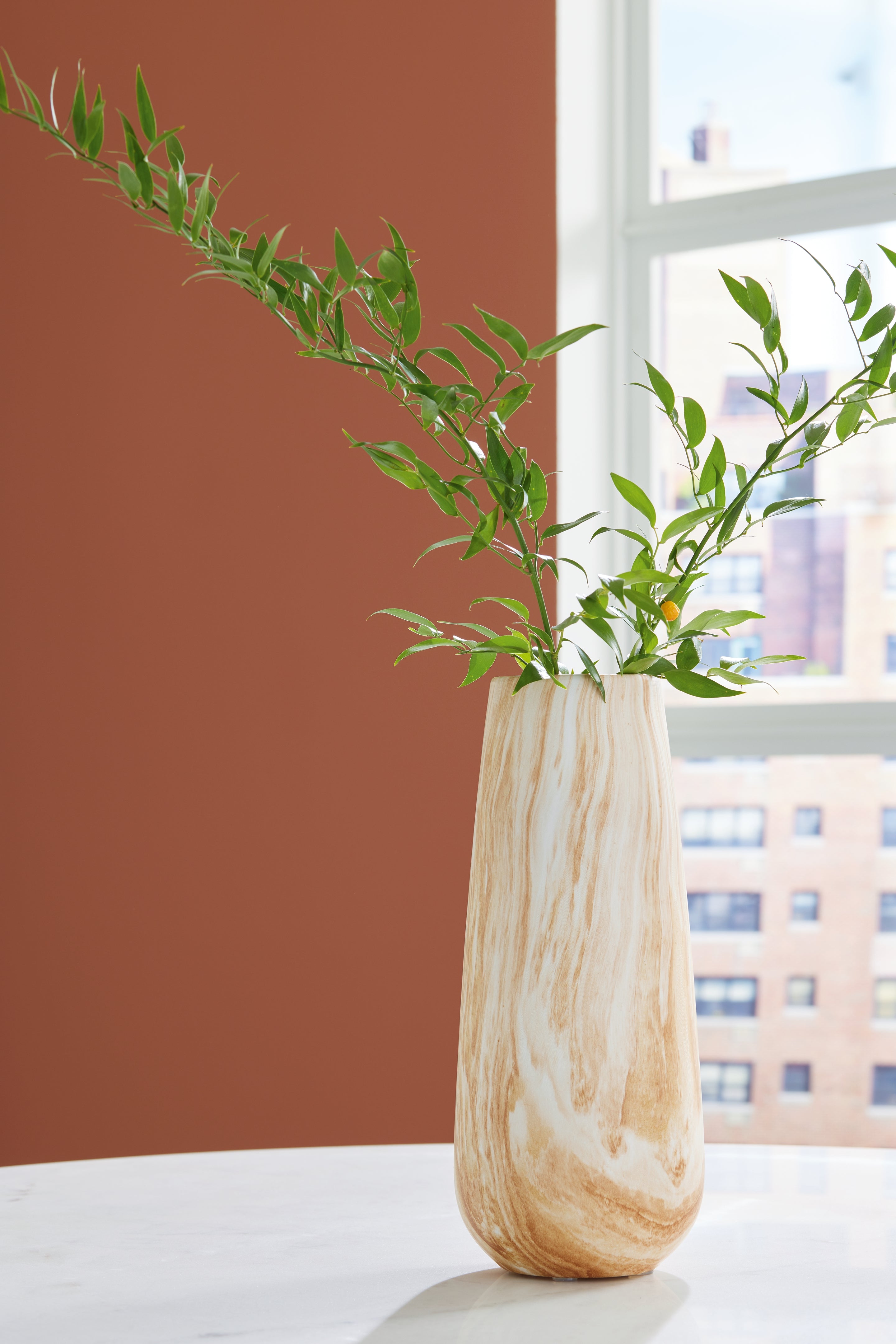 Leasing Furniture - Ashley Furniture - Cammen Vase - Vase / Tan/White - A2000647