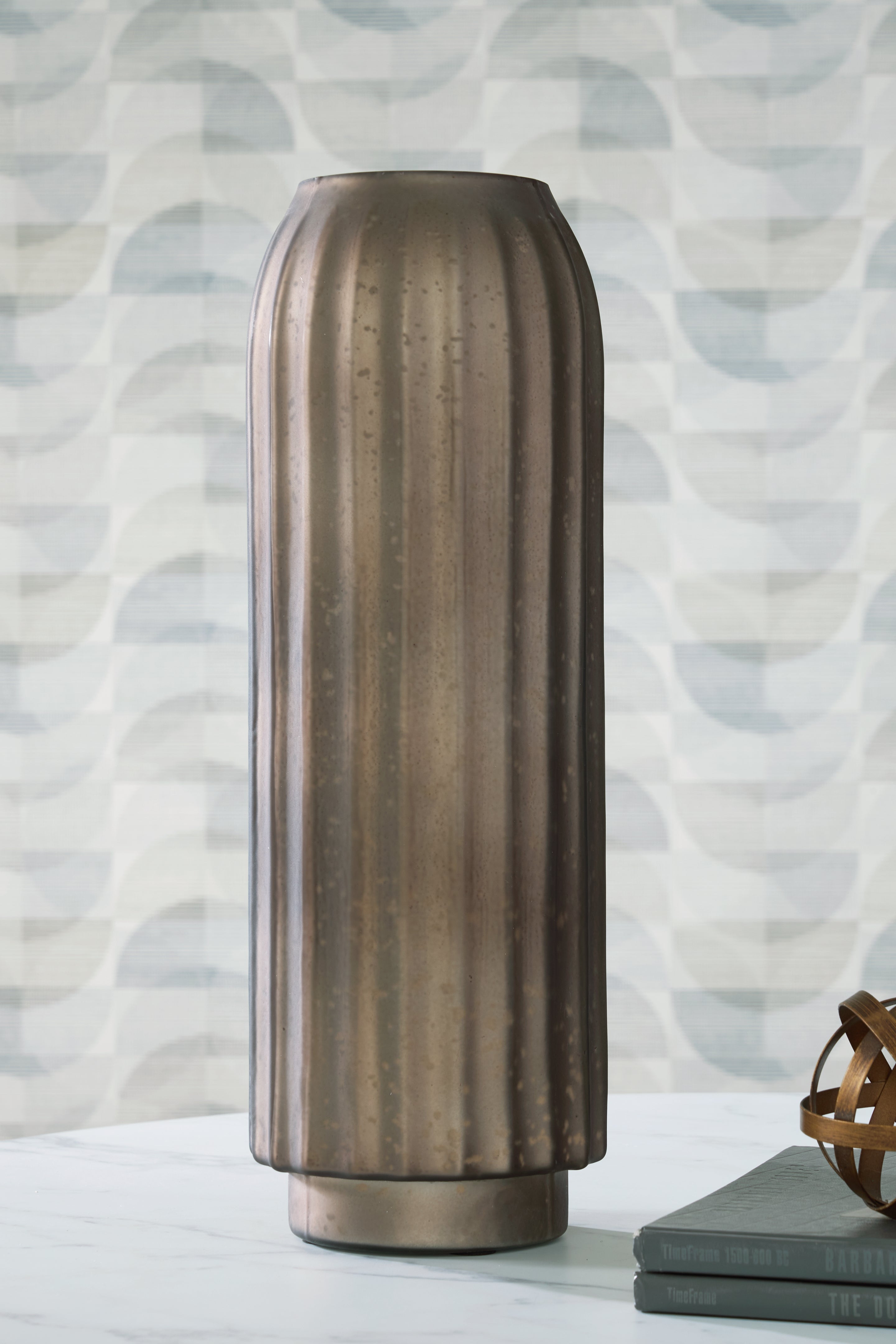 Leasing Furniture - Ashley Furniture - Briarcott Vase - Vase / Brown - A2000705