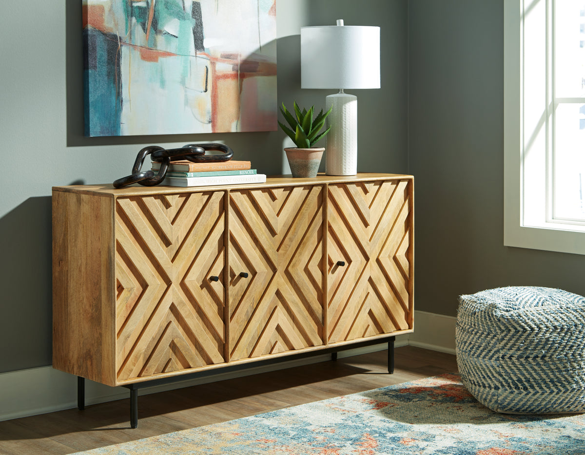 Leasing Furniture - Ashley Furniture - Cadewick Accent Cabinet - Accent Cabinet / Natural - A4000570
