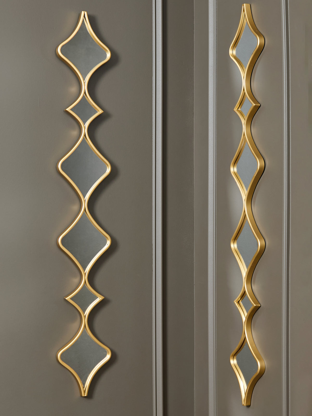 Leasing Furniture - Ashley Furniture - Harriswood Mirror - Accent Mirror Set (Set of 2) / Gold Finish - A8010354