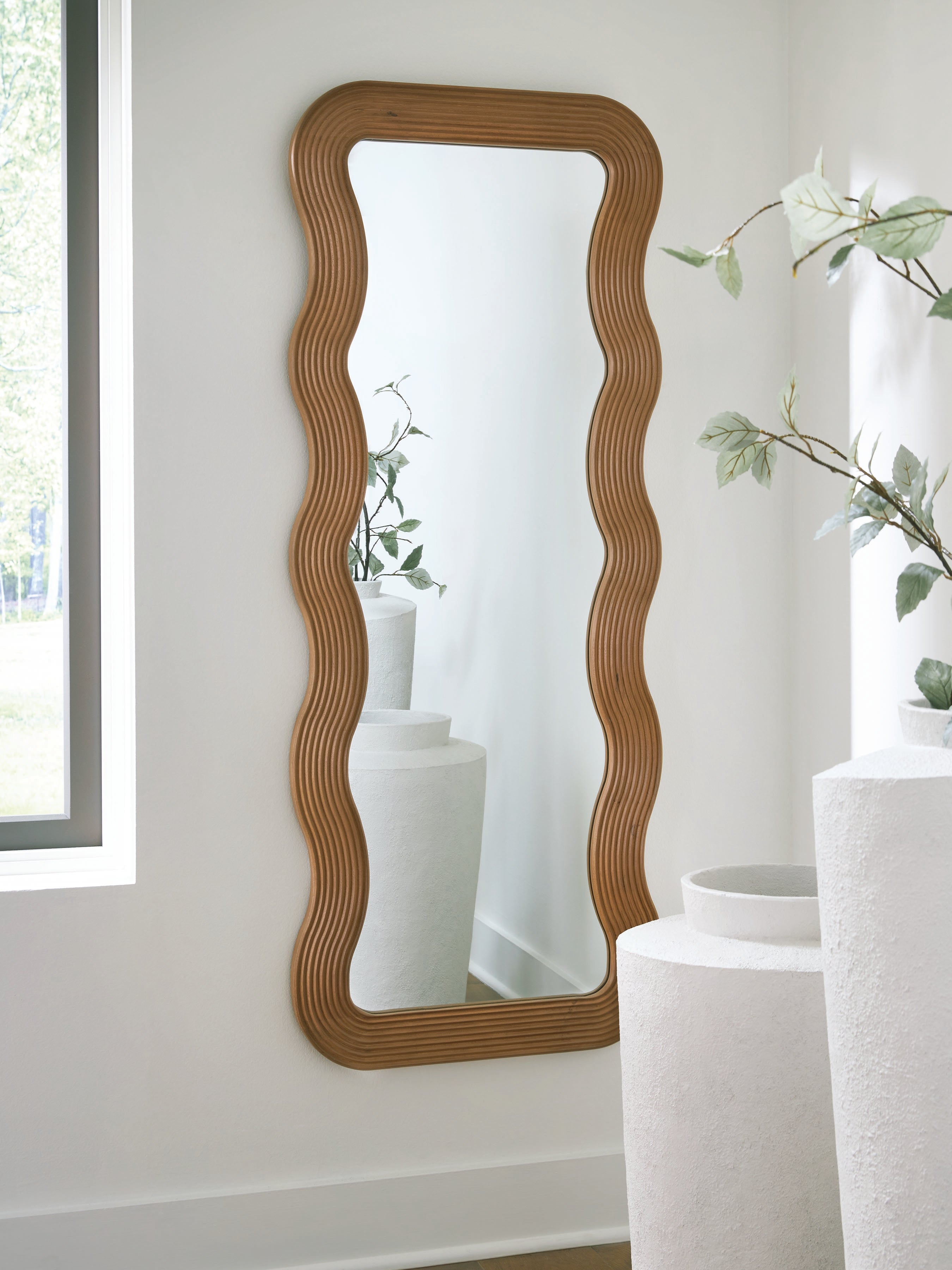 Leasing Furniture - Ashley Furniture - Ellisonville Mirror - Floor Mirror / Brown - A8010413