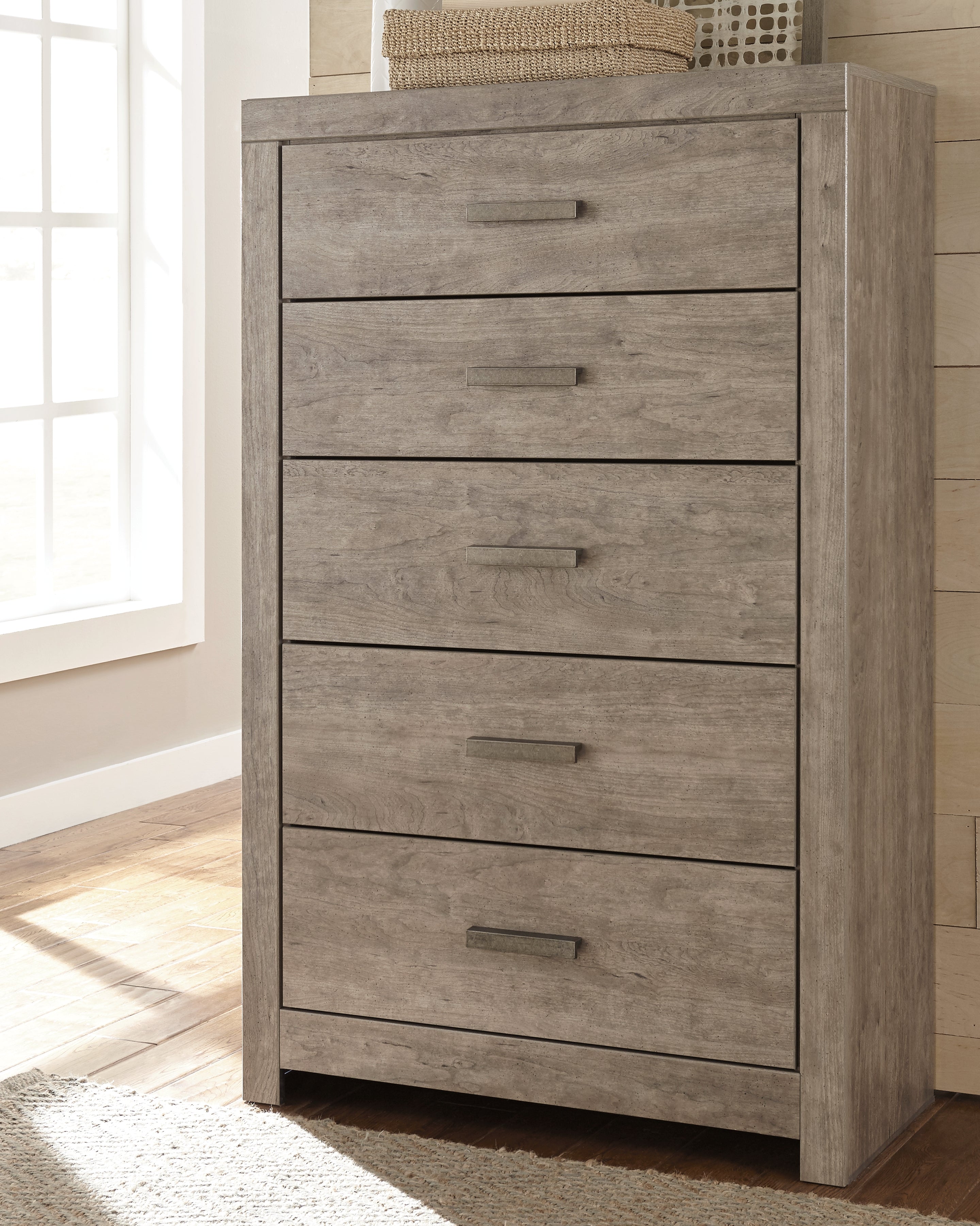 Leasing Furniture - Ashley Furniture - Culverbach Bedroom - Five Drawer Chest / Gray - B070-46