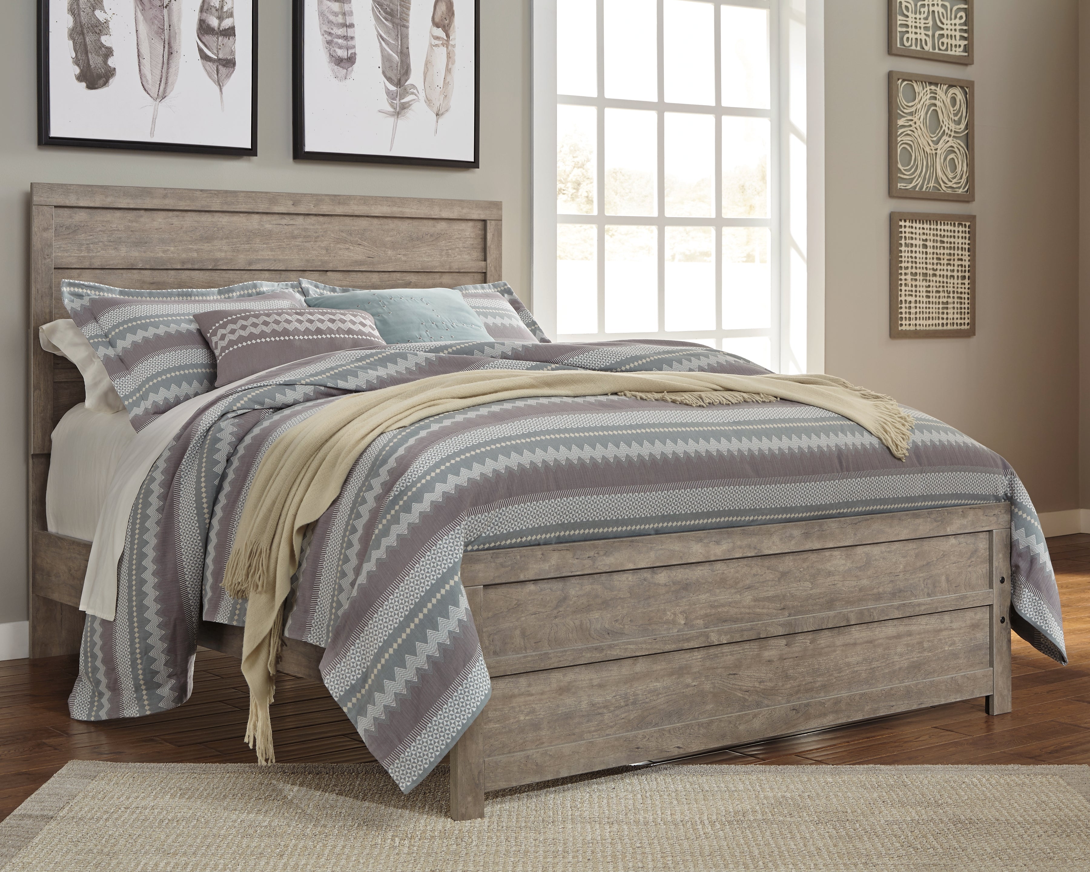 Leasing Furniture - Ashley Furniture - Culverbach Bedroom - Queen Panel Bed / Gray - B070B8