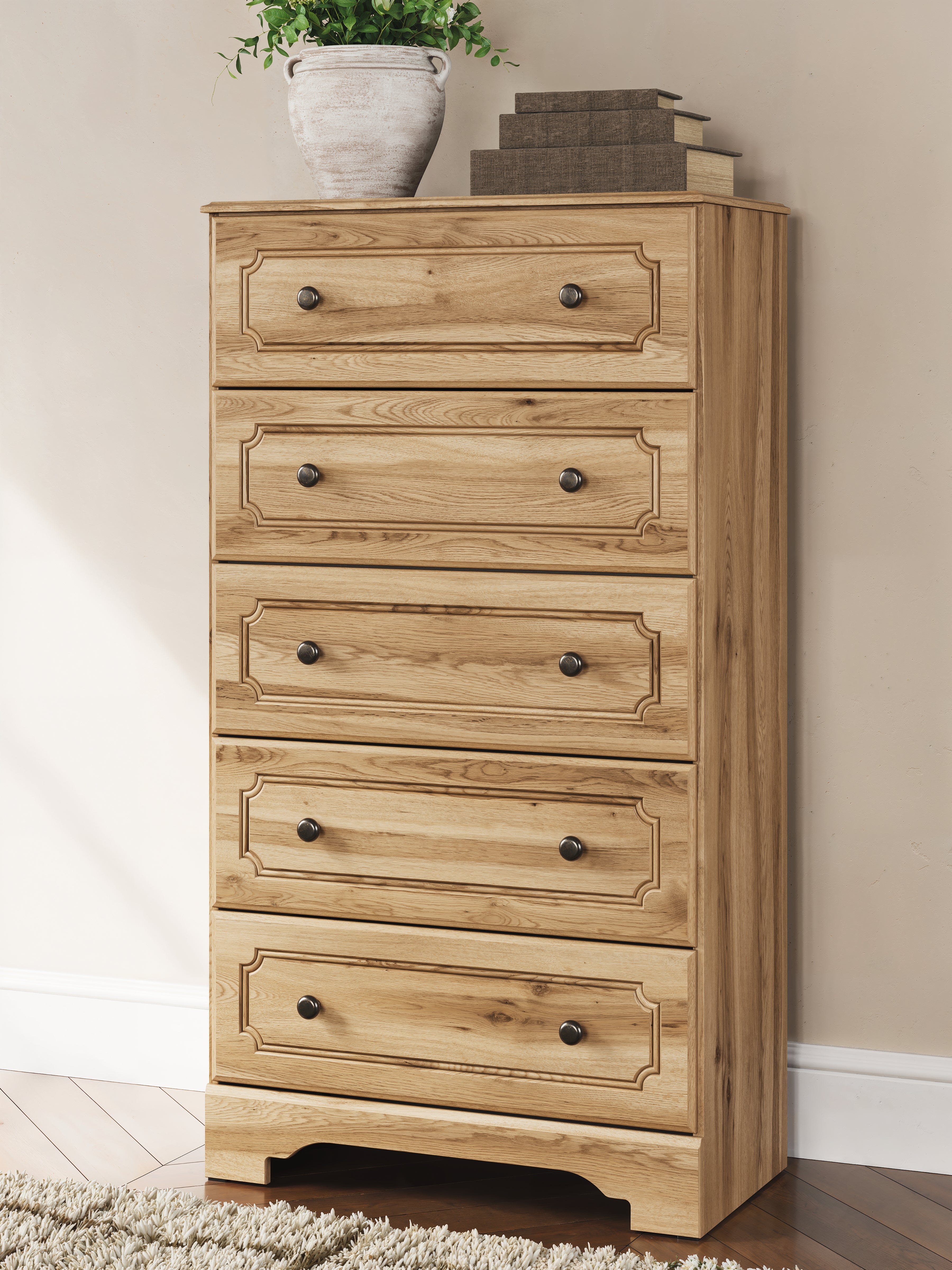 Leasing Furniture - Ashley Furniture - Aleaport Bedroom - Five Drawer Chest / Warm Brown - PCB1075-46