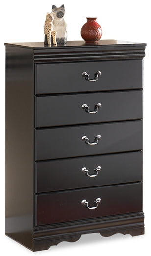 Leasing Furniture - Ashley Furniture - Huey Vineyard Bedroom - Five Drawer Chest / Black - B128-46