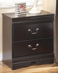Leasing Furniture - Ashley Furniture - Huey Vineyard Bedroom - Six Drawer Dresser / Black - B128-31