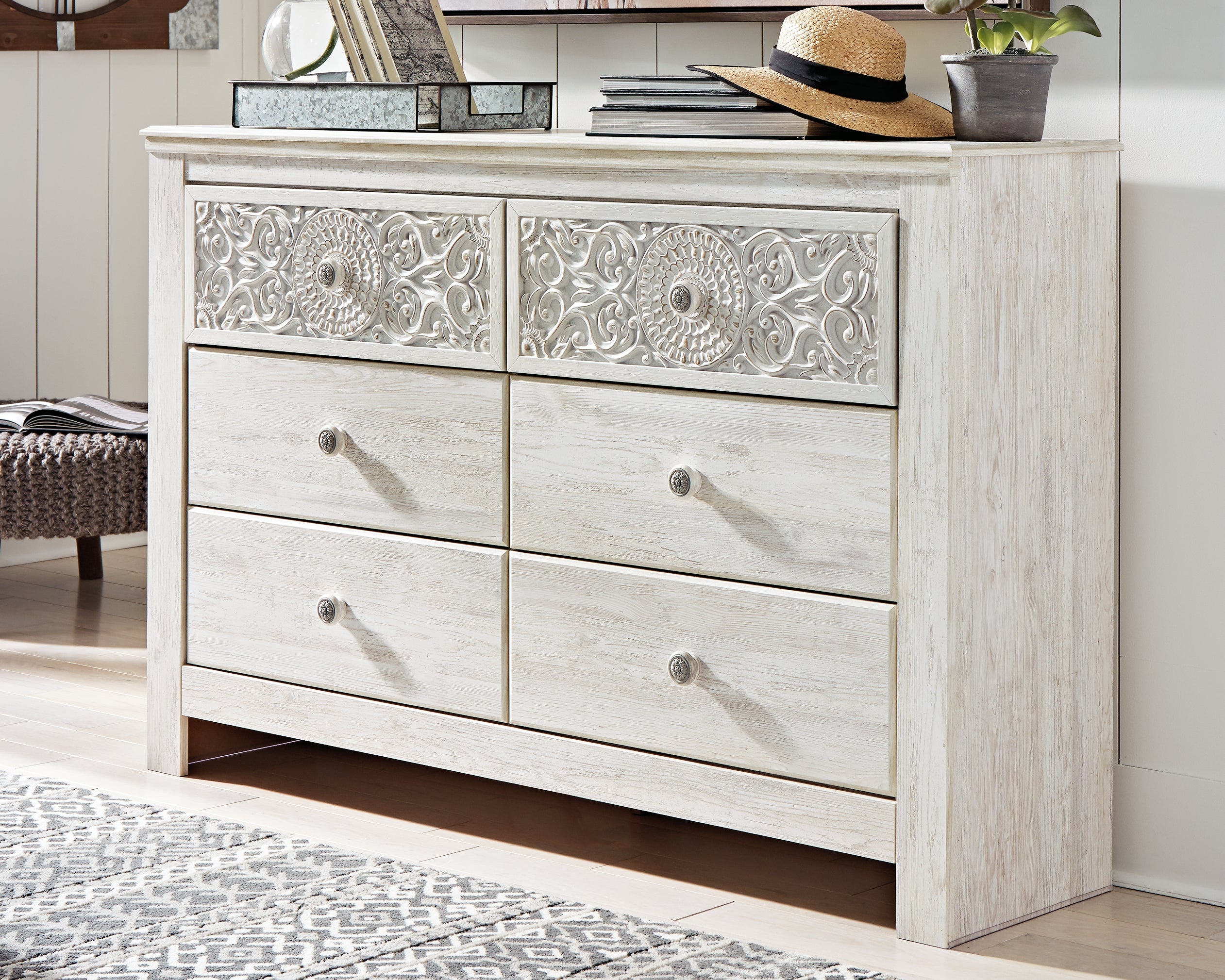 Leasing Furniture - Ashley Furniture - Paxberry Bedroom - Six Drawer Dresser / Whitewash - B181-31