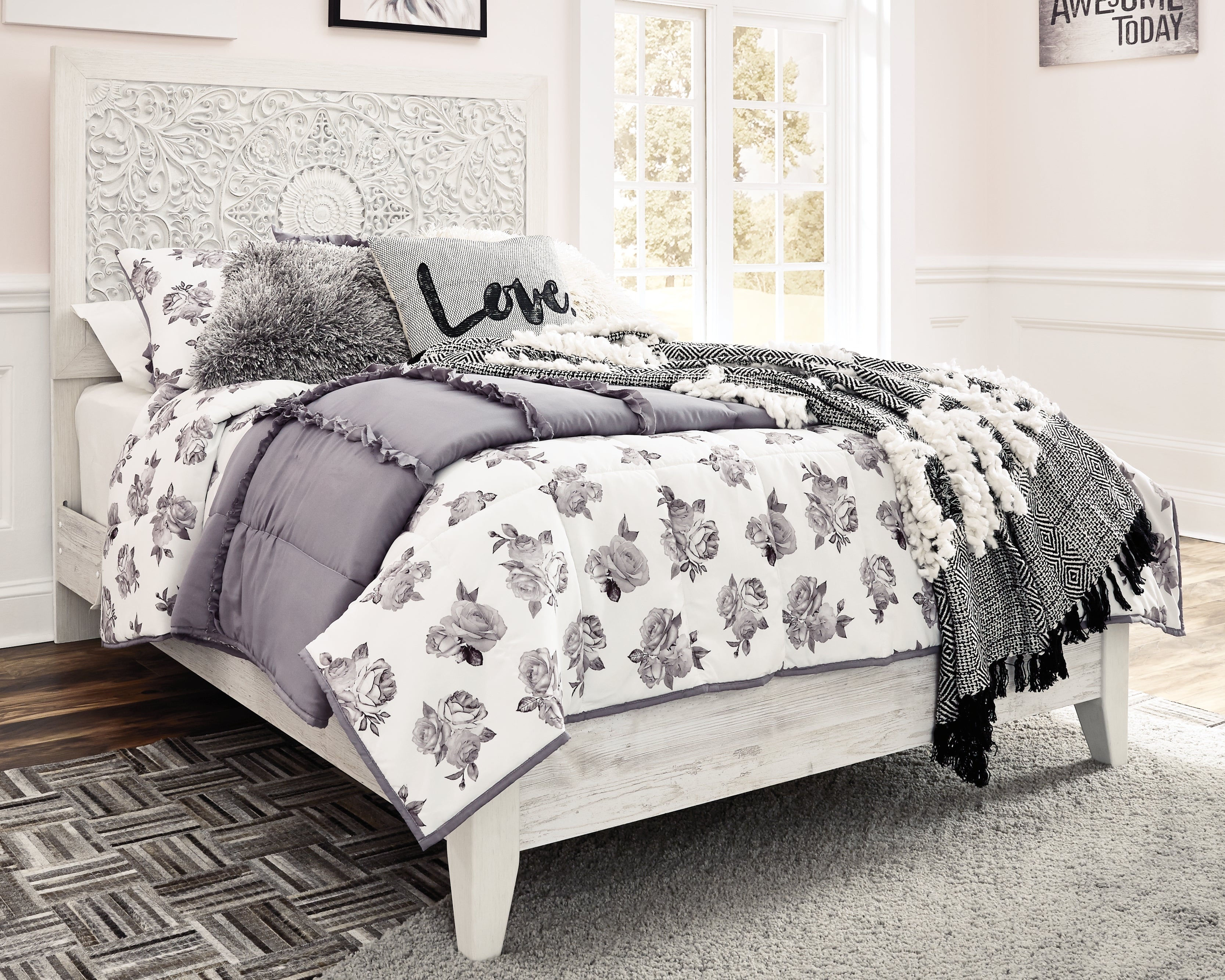 Leasing Furniture - Ashley Furniture - Paxberry Bedroom - Six Drawer Dresser / Whitewash - B181-31
