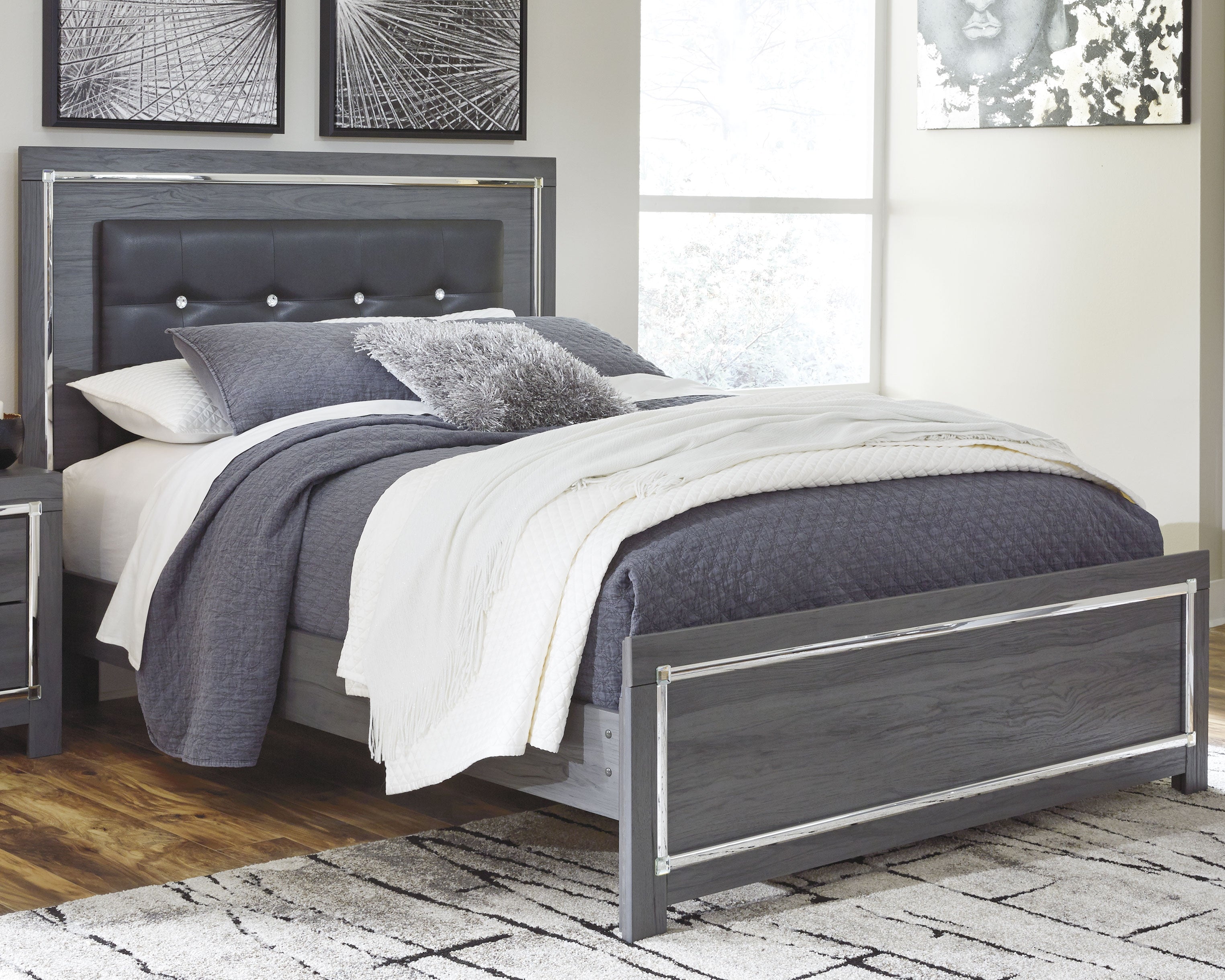 Leasing Furniture - Ashley Furniture - Lodanna Bedroom - Queen Panel Bed / Gray - B214B2
