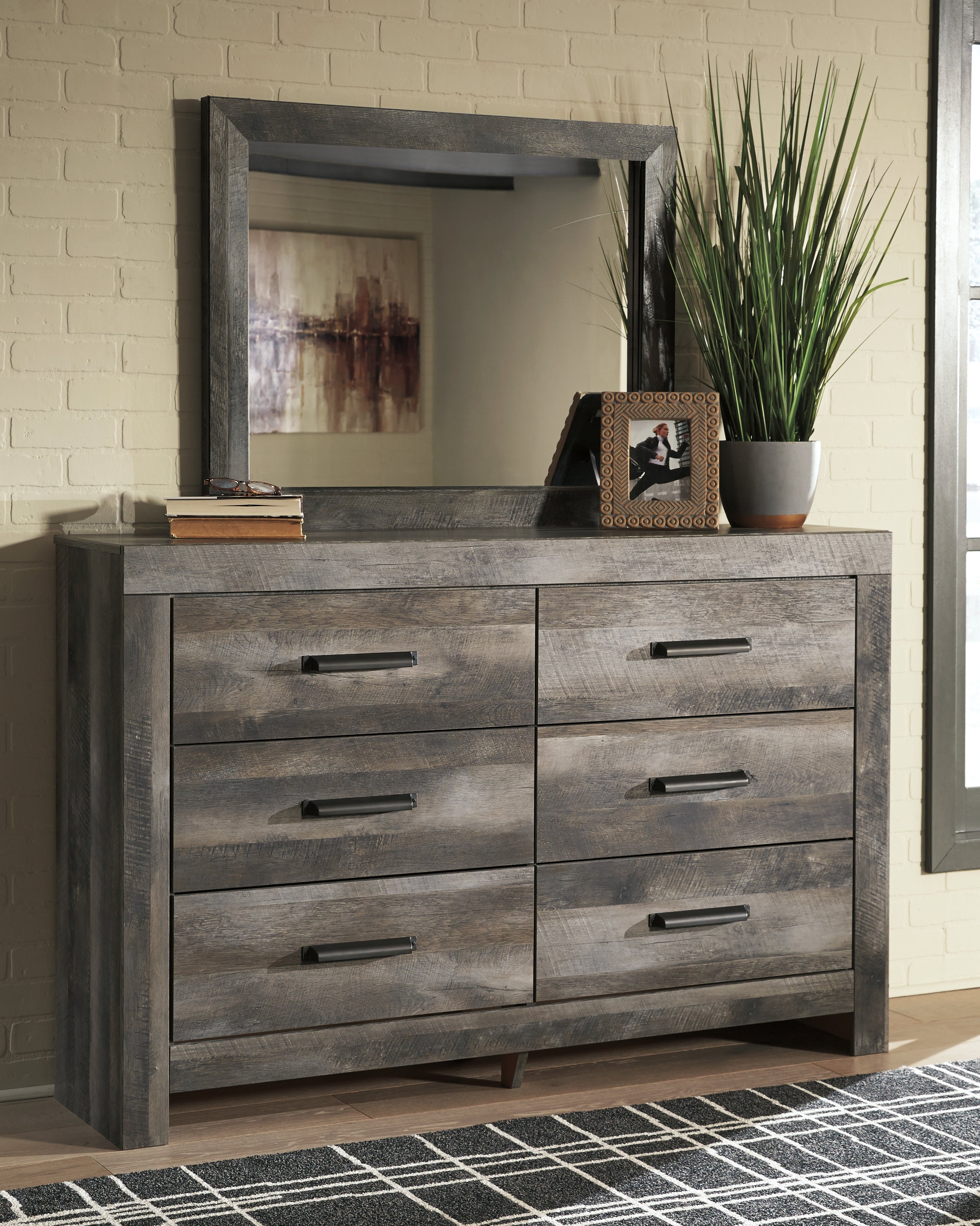 Leasing Furniture - Ashley Furniture - Wynnlow Bedroom - Dresser and Mirror / Gray - B440B1