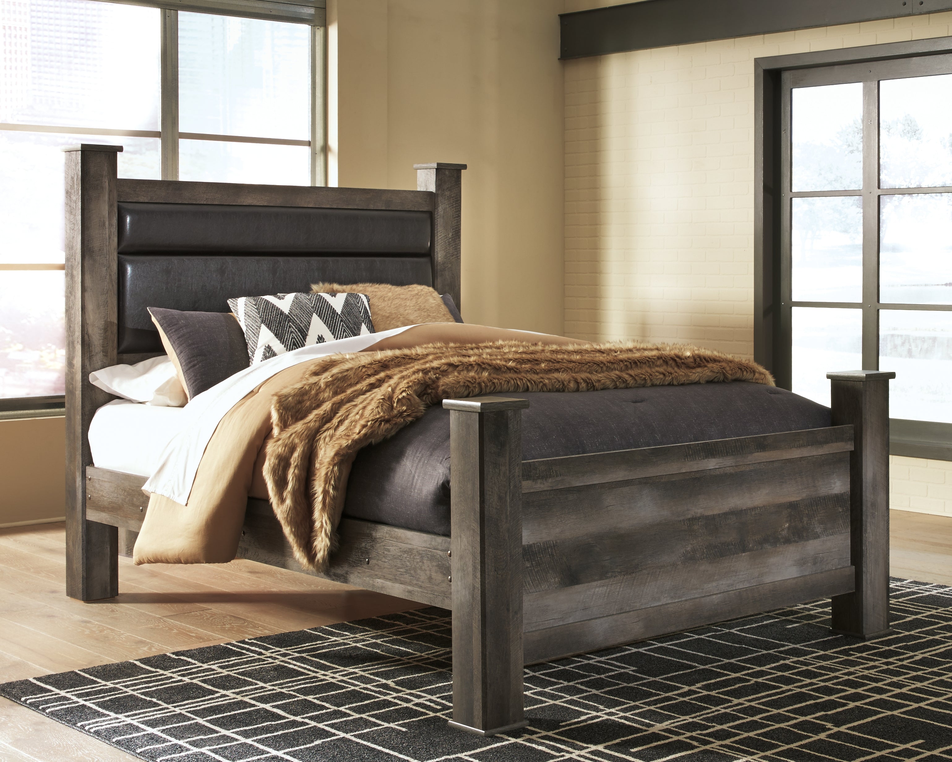 Leasing Furniture - Ashley Furniture - Wynnlow Bedroom - Queen Upholstered Poster Bed / Gray - B440B7