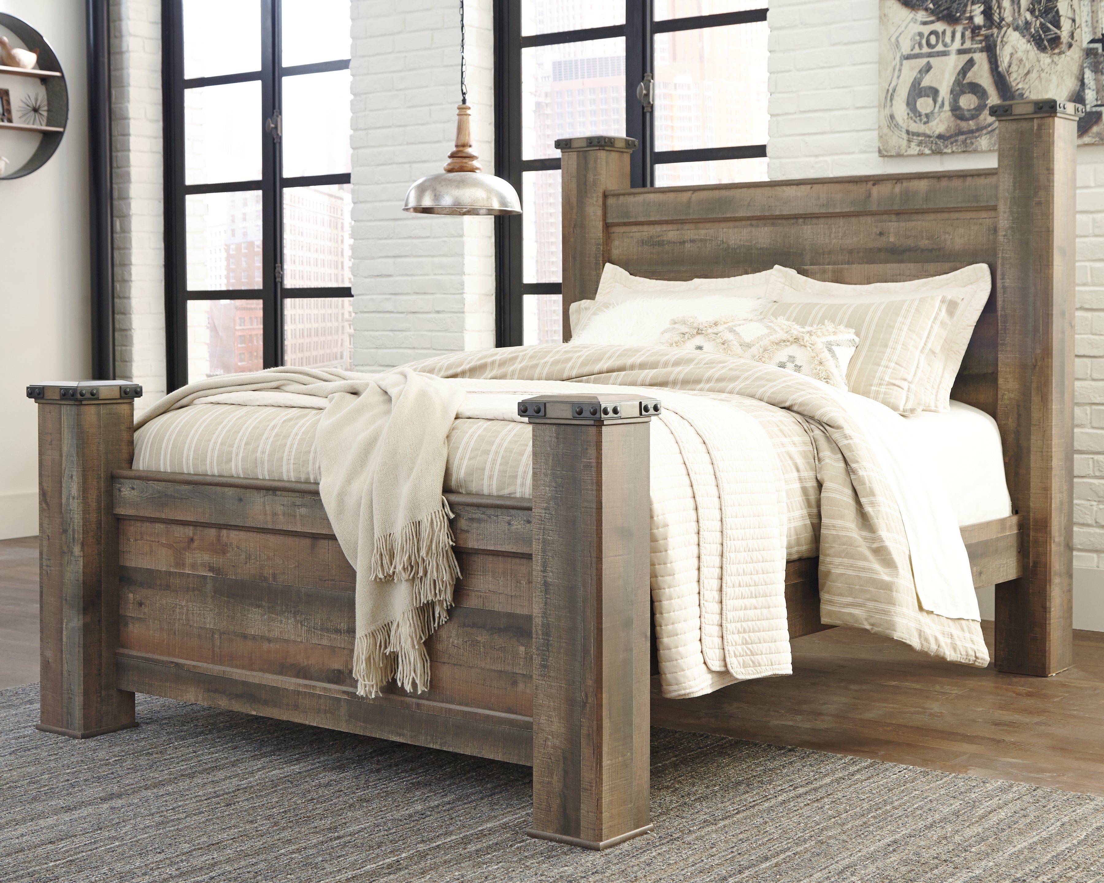 Leasing Furniture - Ashley Furniture - Trinell Bedroom - Queen Poster Bed / Brown - B446B40