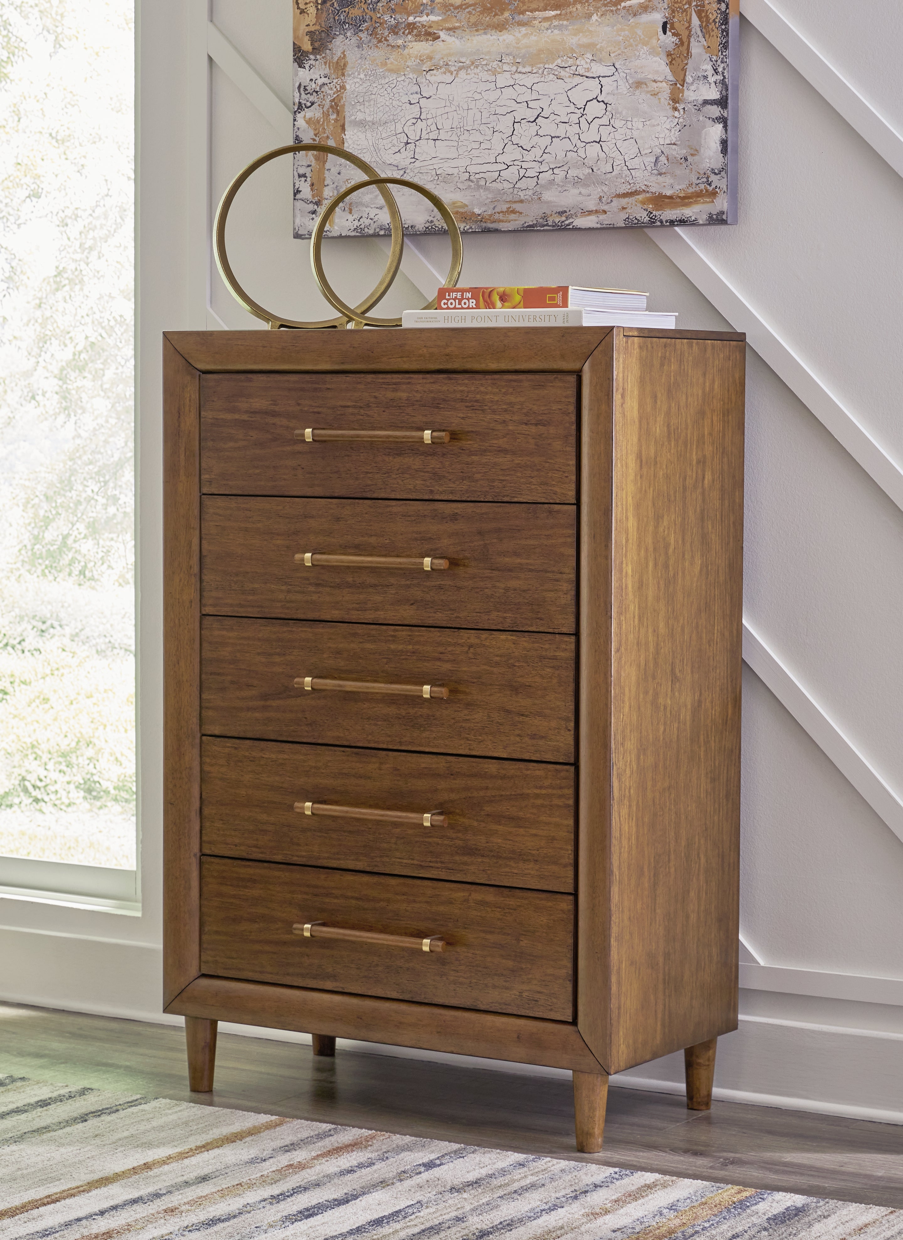 Leasing Furniture - Ashley Furniture - Lyncott Bedroom - Five Drawer Chest / Brown - B615-46