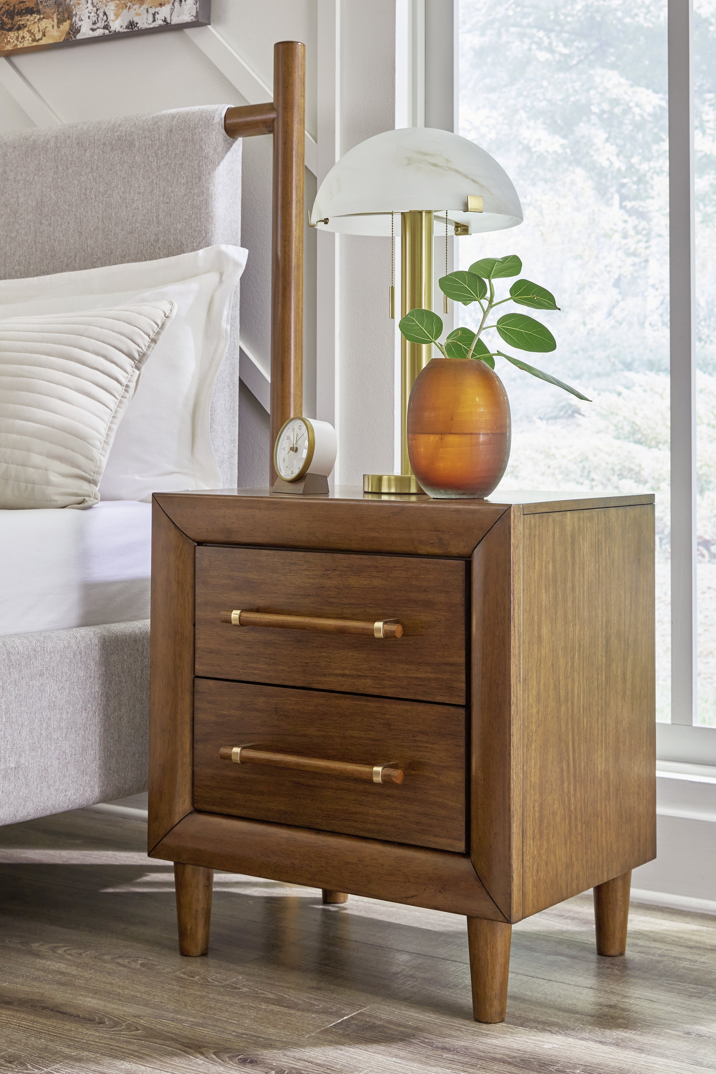 Leasing Furniture - Ashley Furniture - Lyncott Bedroom - Two Drawer Night Stand / Brown - B615-92