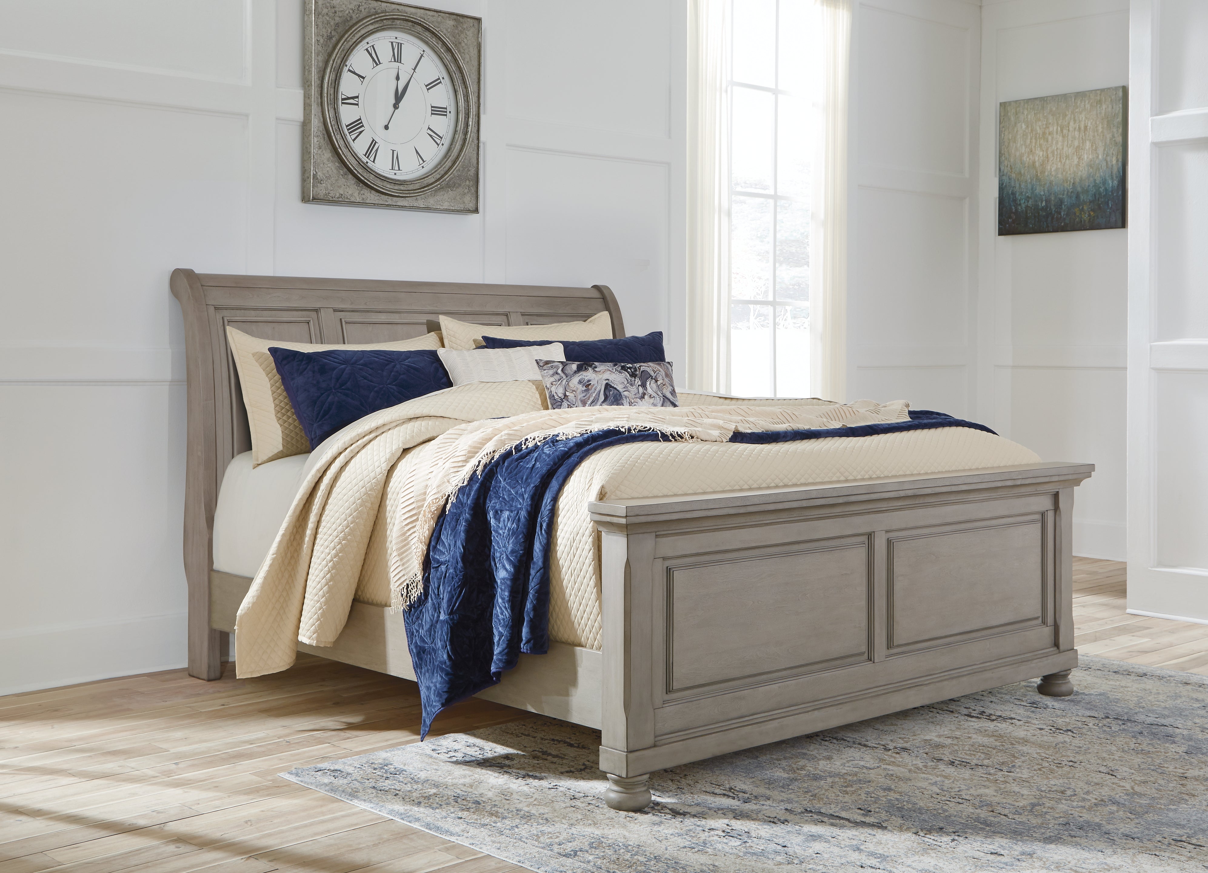 Leasing Furniture - Ashley Furniture - Lettner Bedroom - Queen Sleigh Bed / Light Gray - B733B32