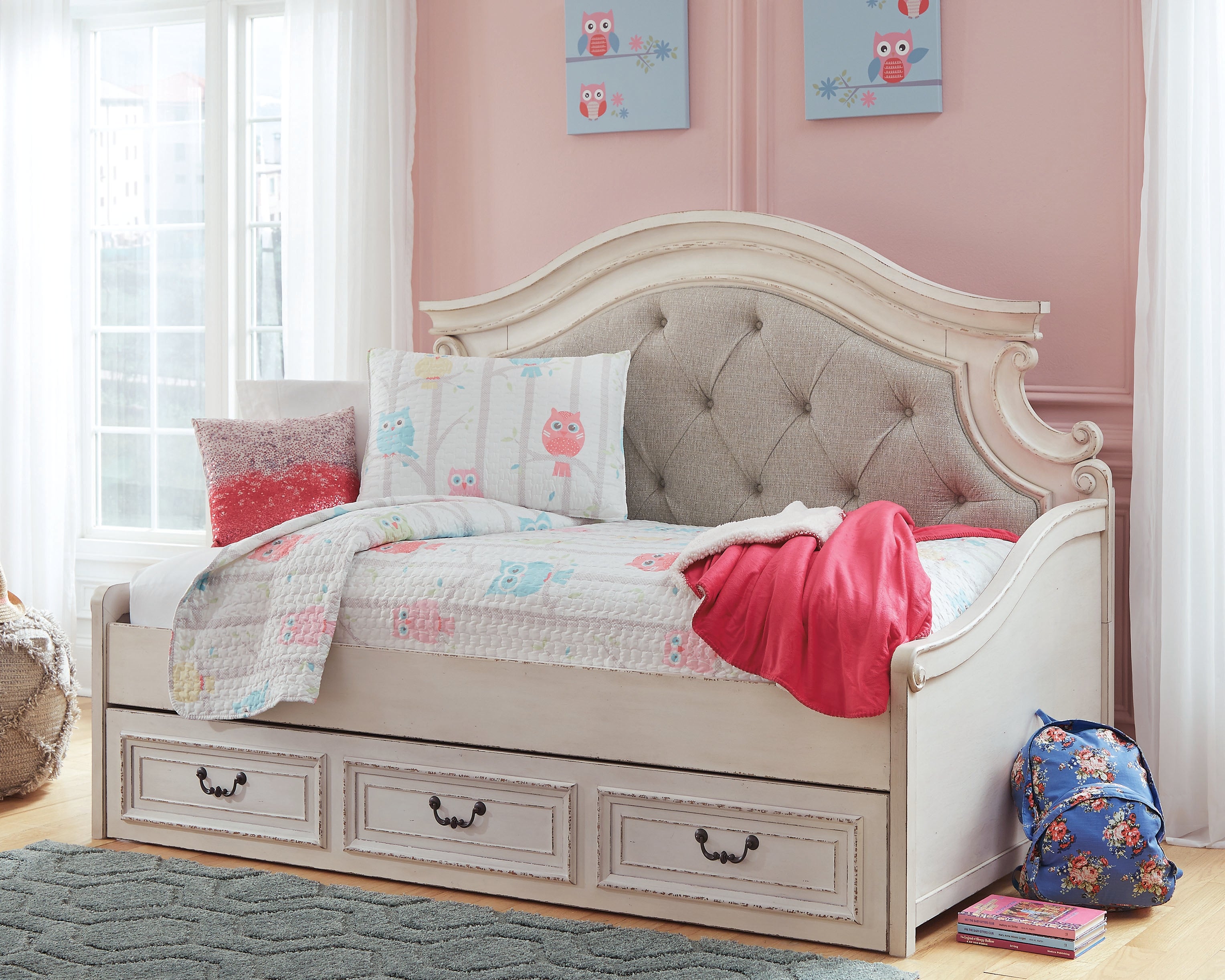 Leasing Furniture - Ashley Furniture - Realyn Bedroom - Twin Day Bed with 1 Large Storage Drawer / Chipped White - B743B15