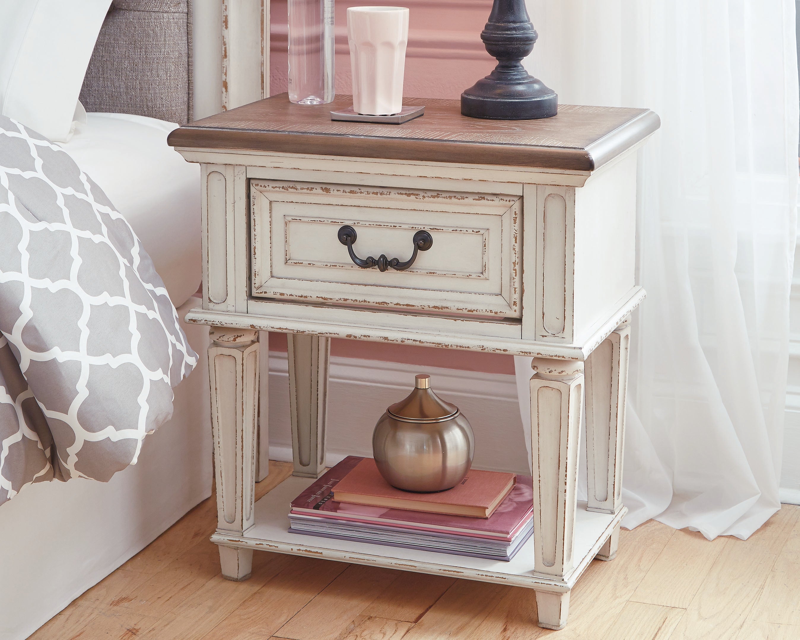 Leasing Furniture - Ashley Furniture - Realyn Bedroom - One Drawer Night Stand / Chipped White - B743-91