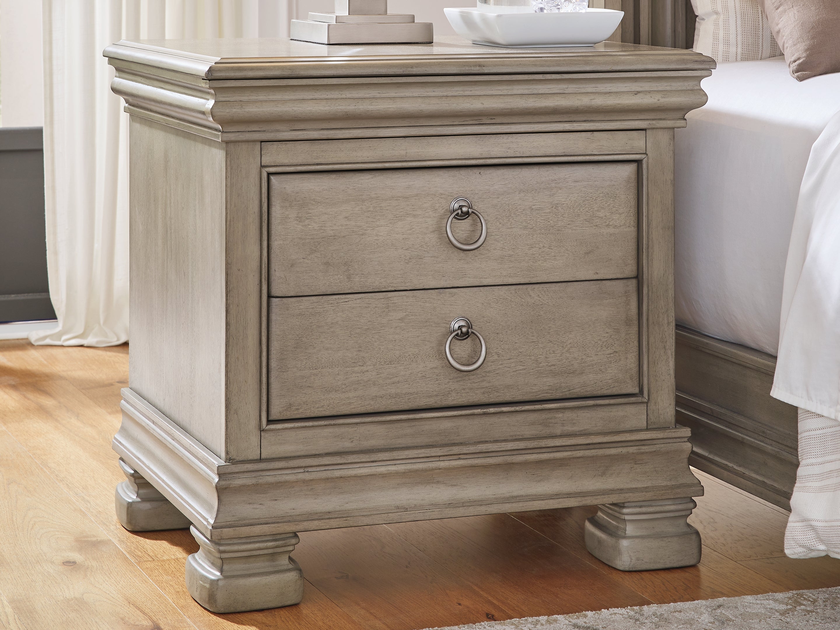 Leasing Furniture - Ashley Furniture - Lexorne Bedroom - Three Drawer Night Stand / Gray - B924-93